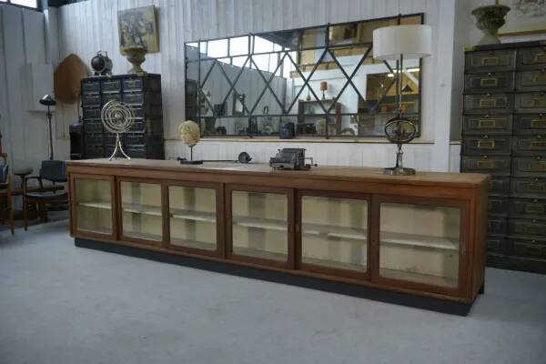 Large counter/trade sideboard with sliding glass doors