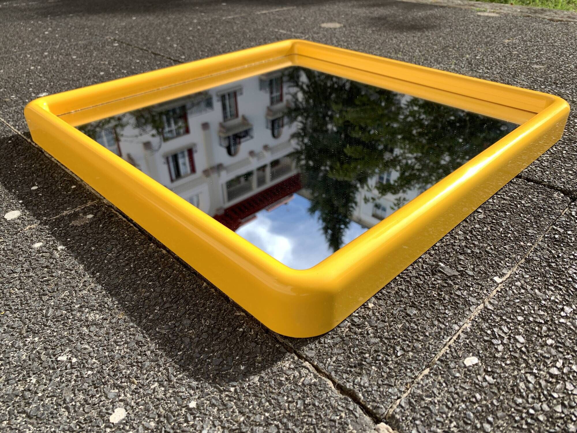 Italian space age mirror and towel rack, design Makio Hasuike for Gedy, 1970
