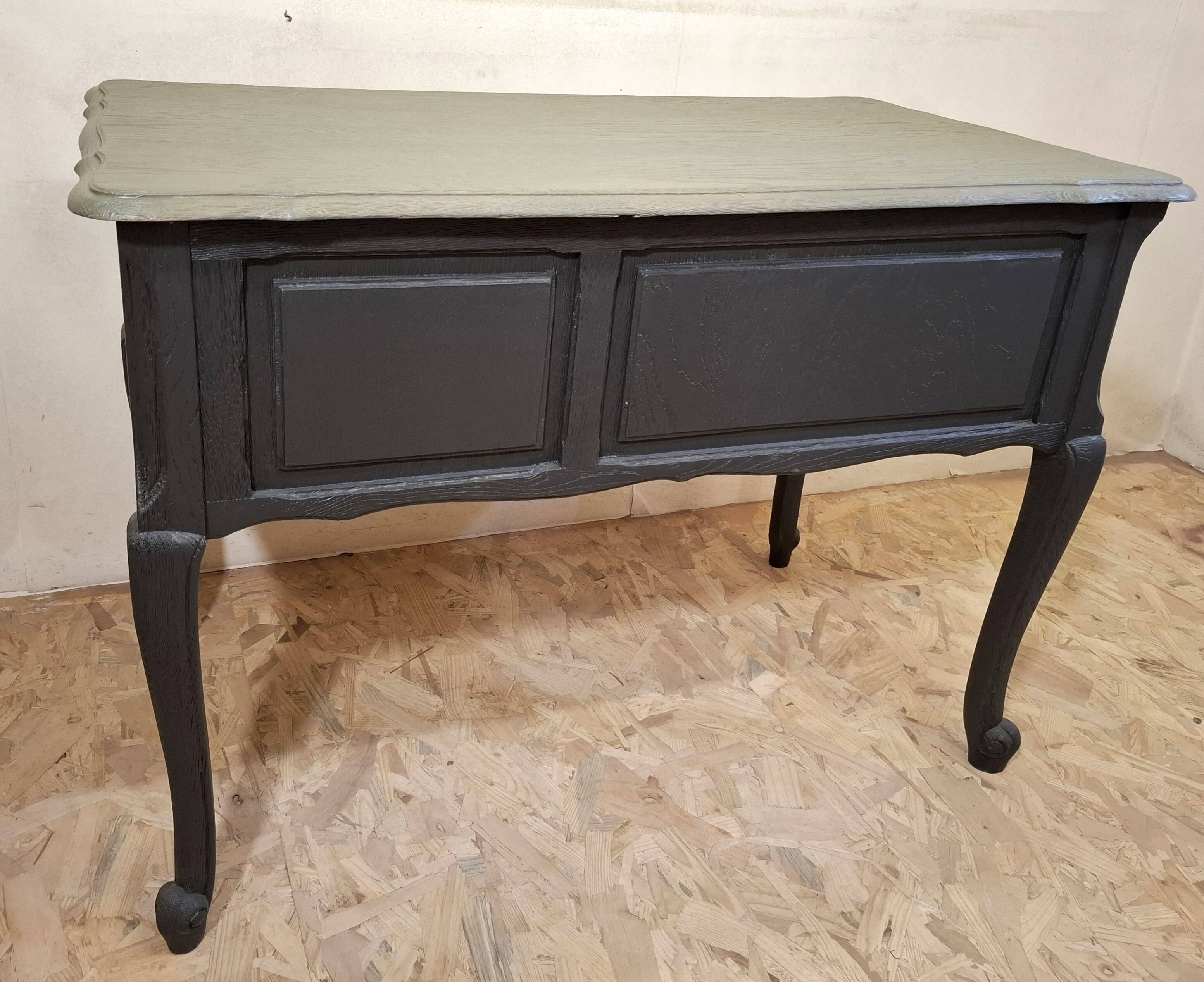 Upgraded regency desk