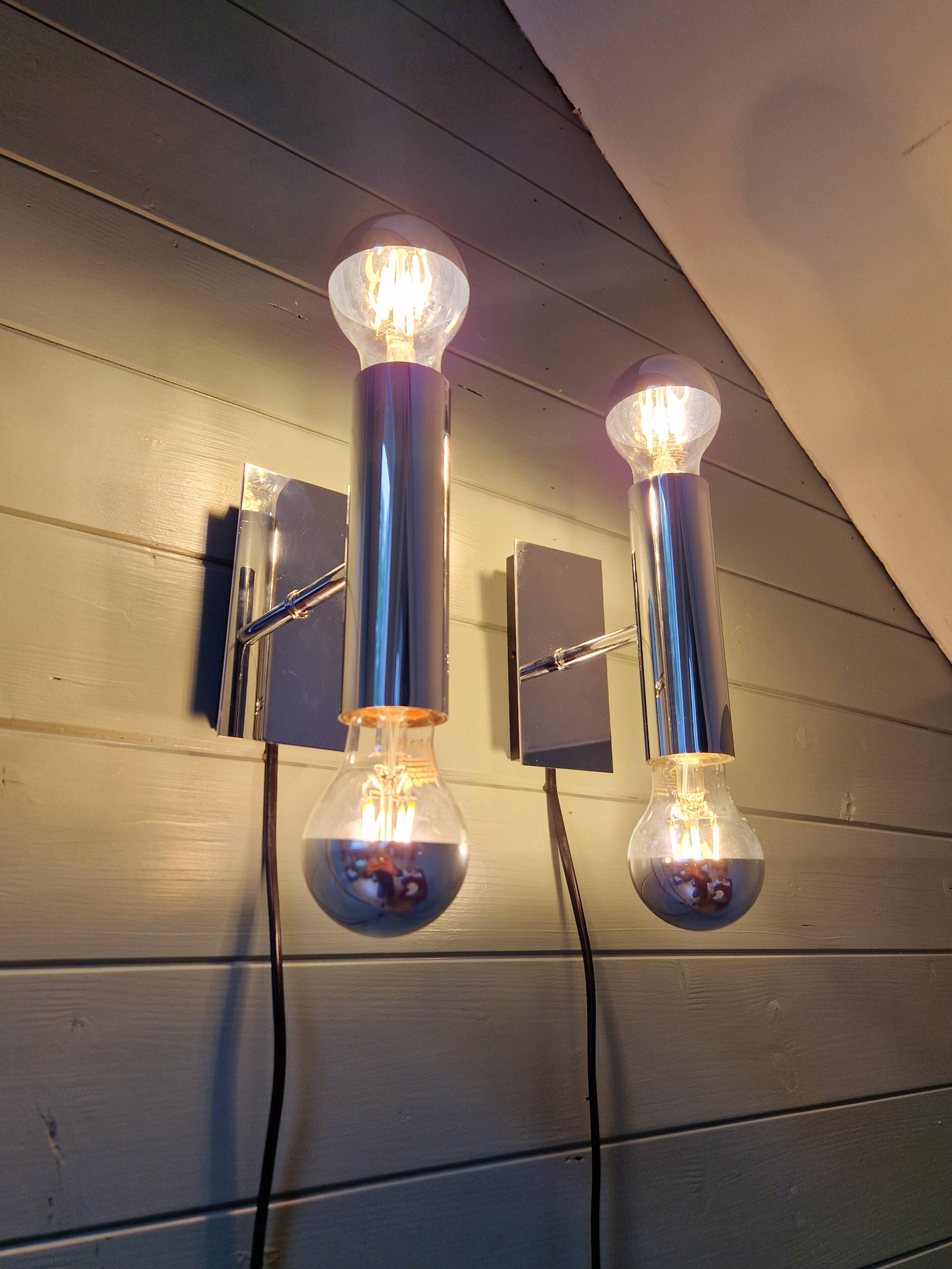 Pair of tubular double-light wall lights in chrome-plated metal, 1970s