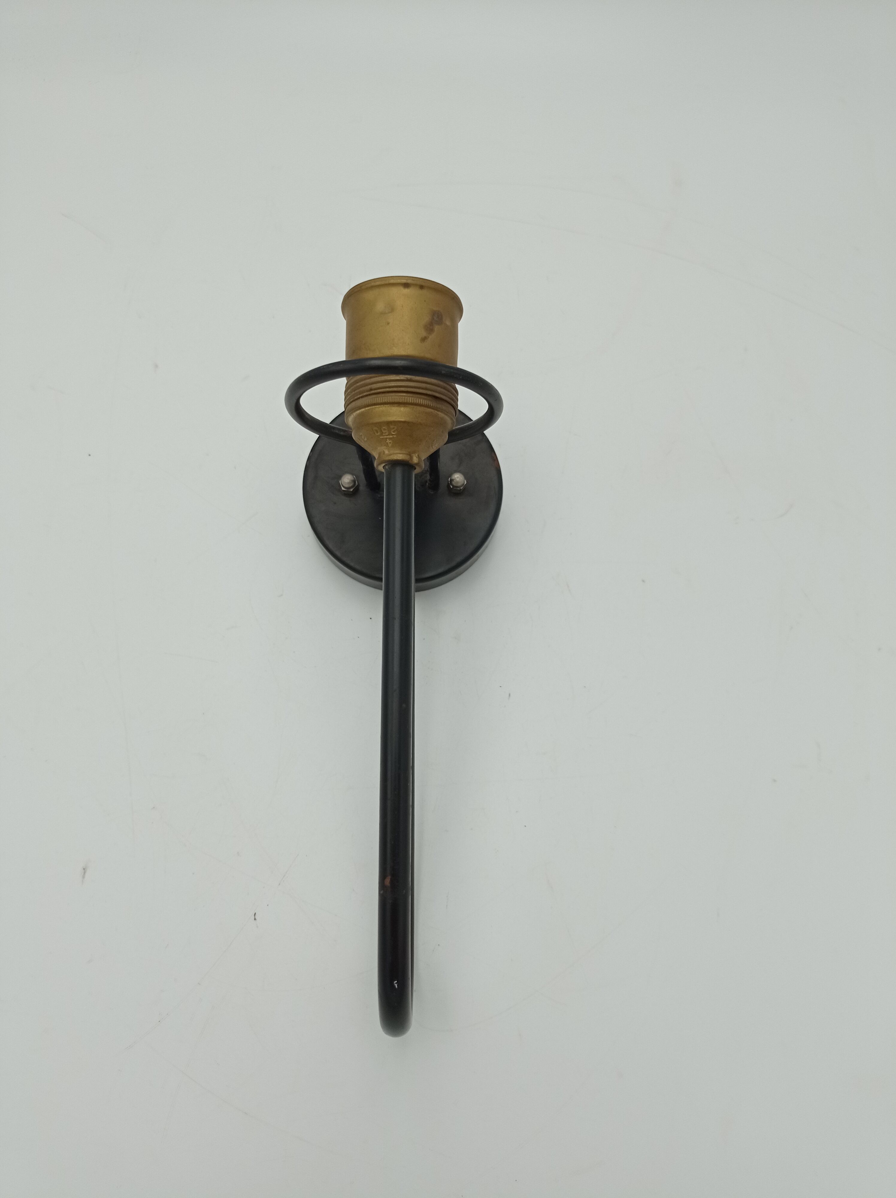 Black metal wall lamp
