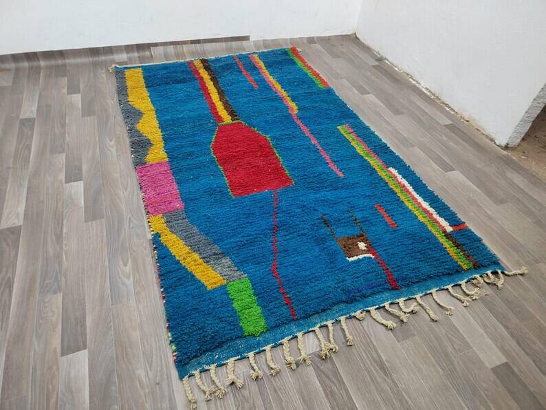 Traditional handmade Berber rug 250cm x 150cm
