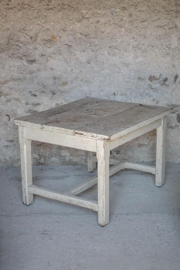 Table bois ancienne, table d'appoint sur roulettes, table de cuisine, décoration intérieure