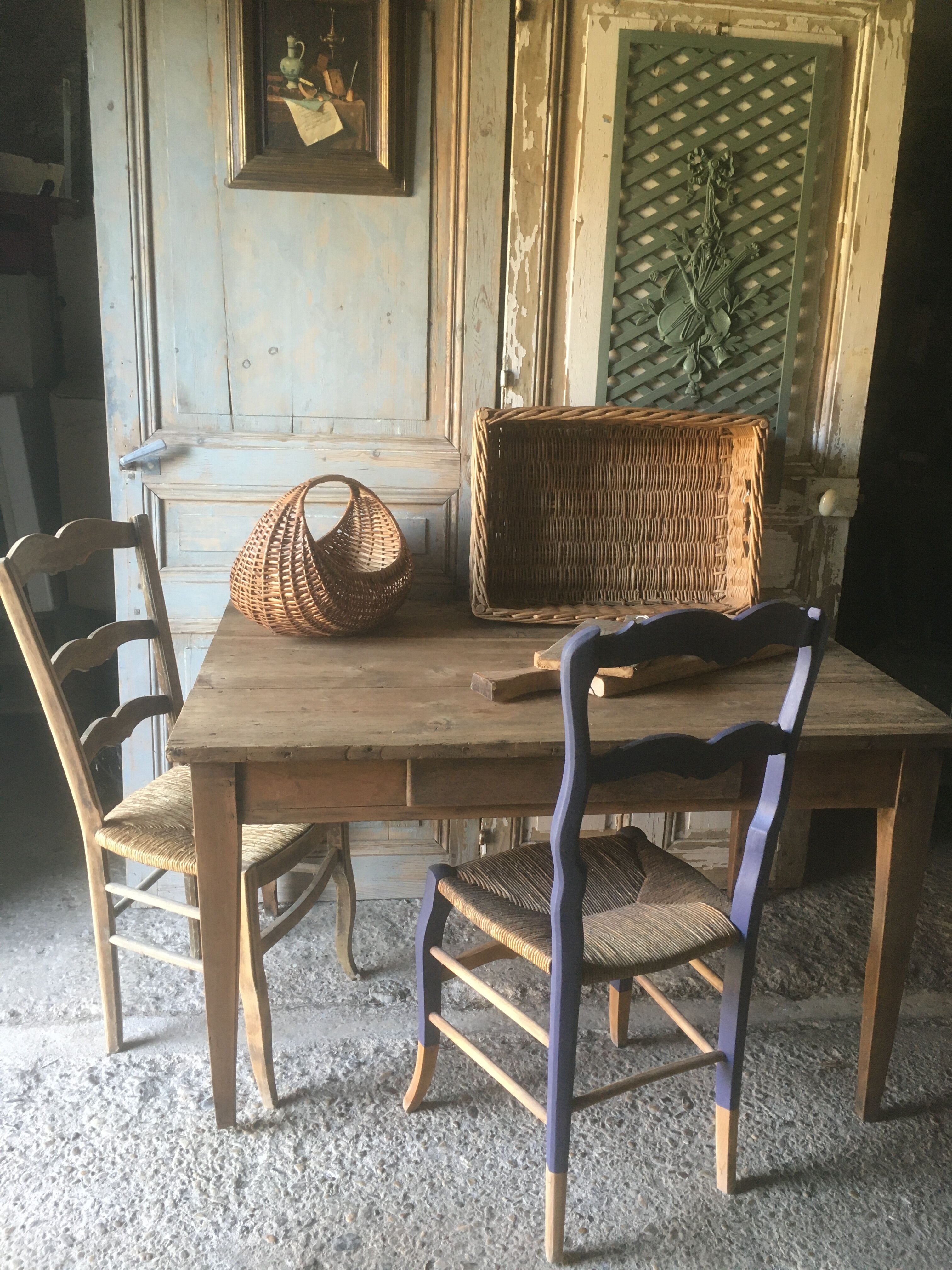 Farmhouse table with raw wood drawer