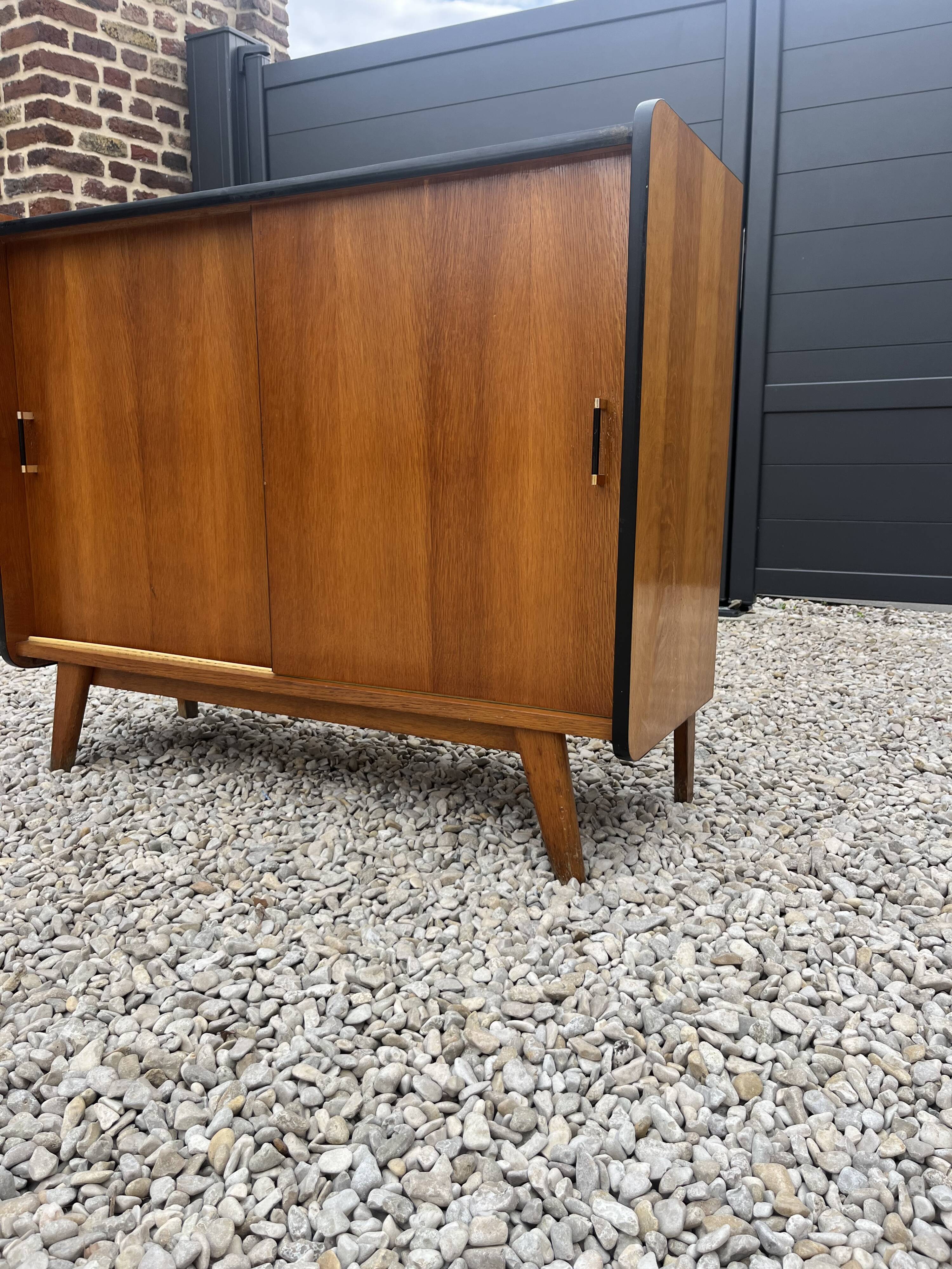 Commode vintage pieds compas