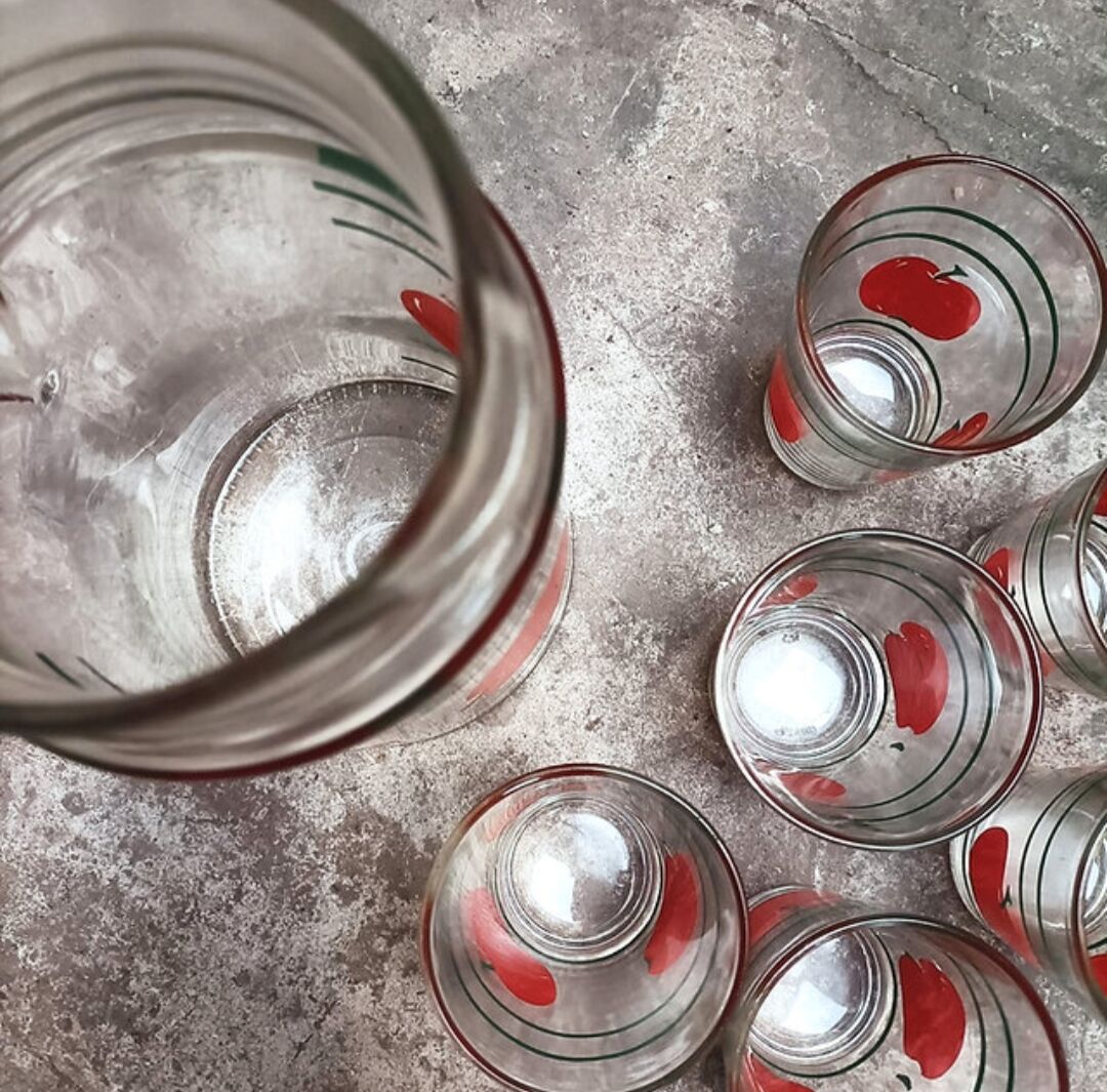 Vintage lemonade service