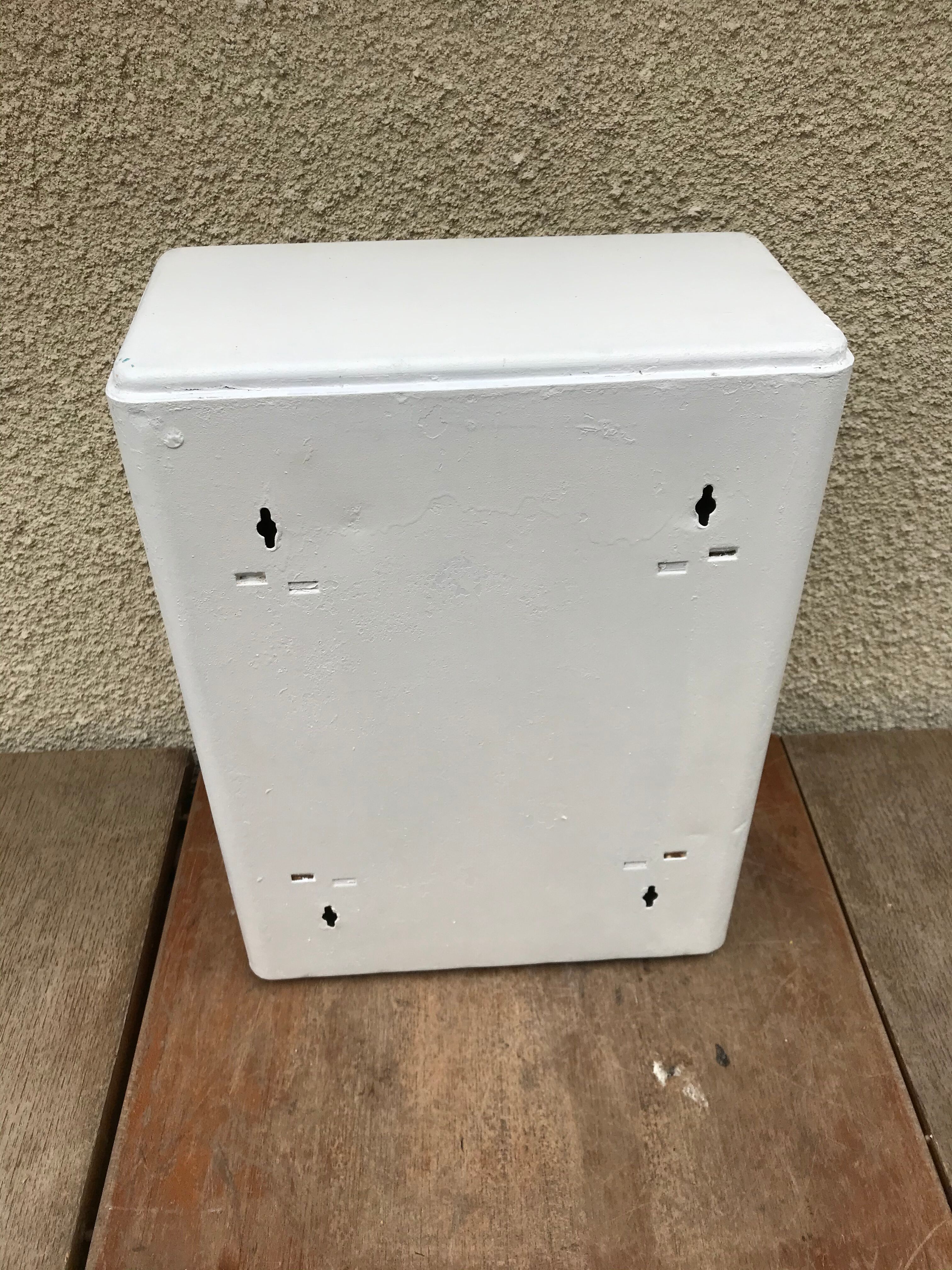 Former white metal pharmacy wardrobe vintage mirror