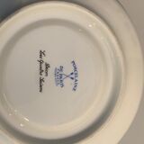 Selfish porcelain service