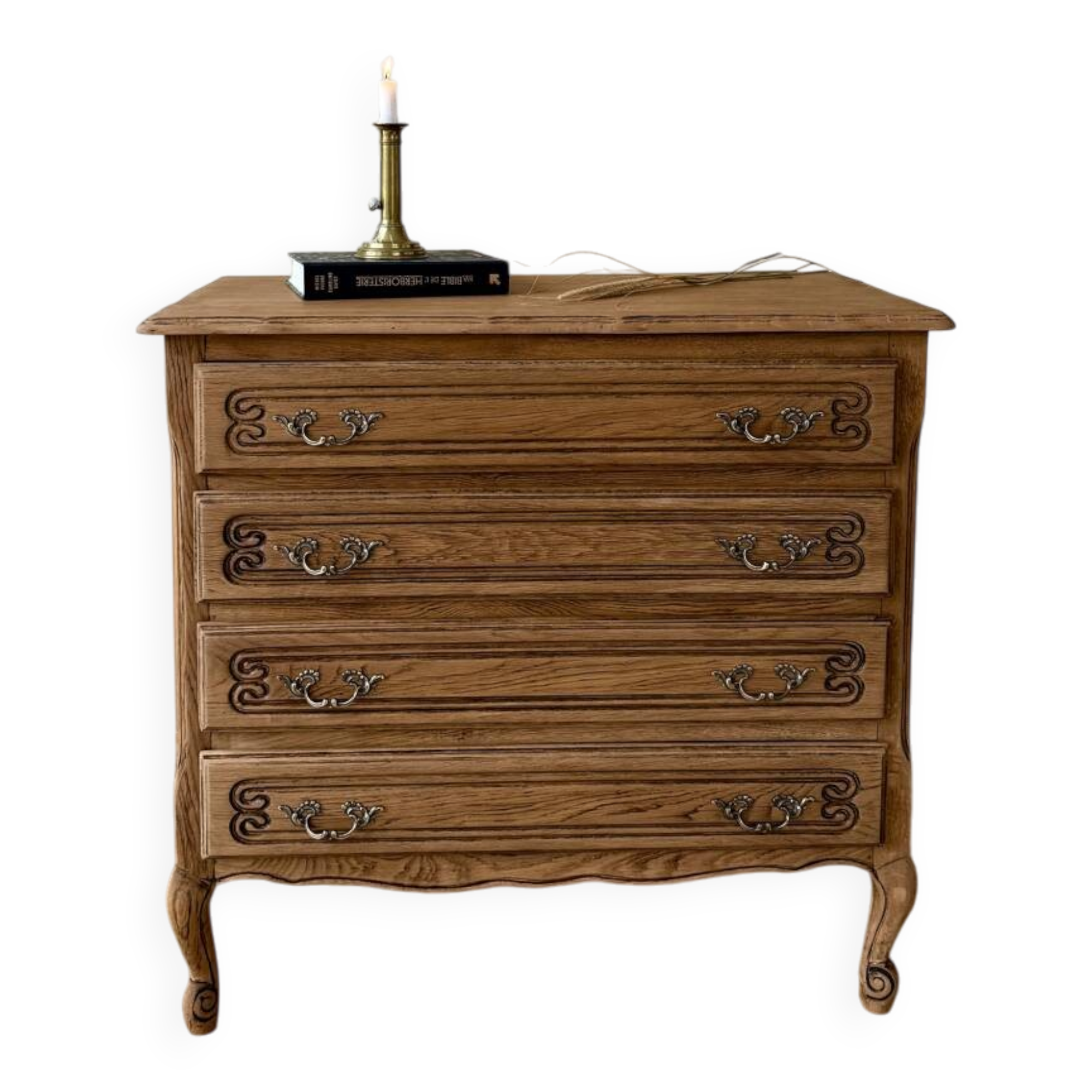 Beautiful renovated wooden chest of drawers - 4 drawers