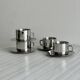 Lot de 4 tasses à café en inox avec sous-tasses