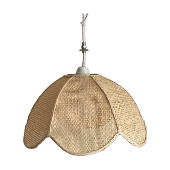 Rattan suspension, cannage flower shape