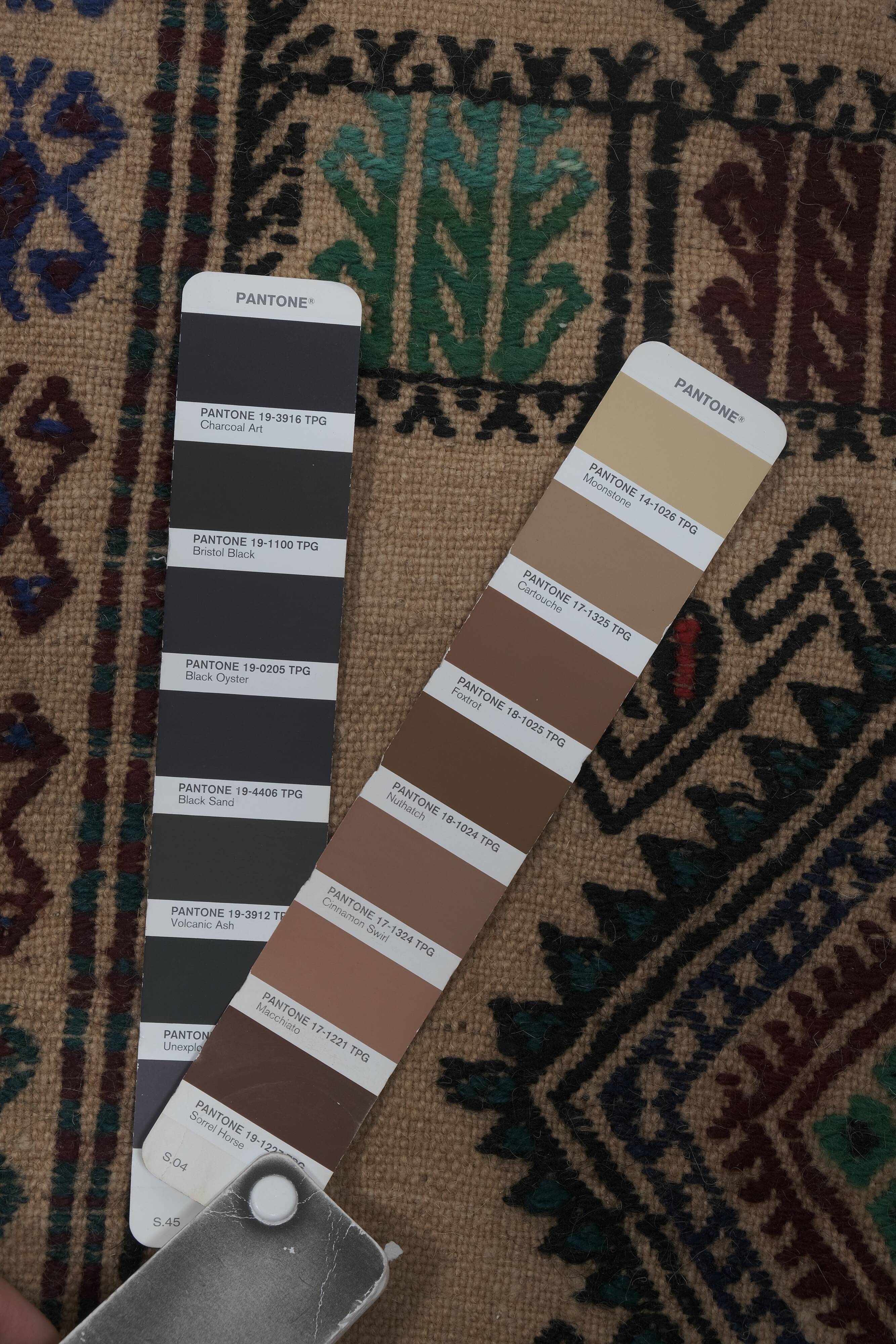 Vintage Turkish rug from Oushak, hand-woven 151x221 cm