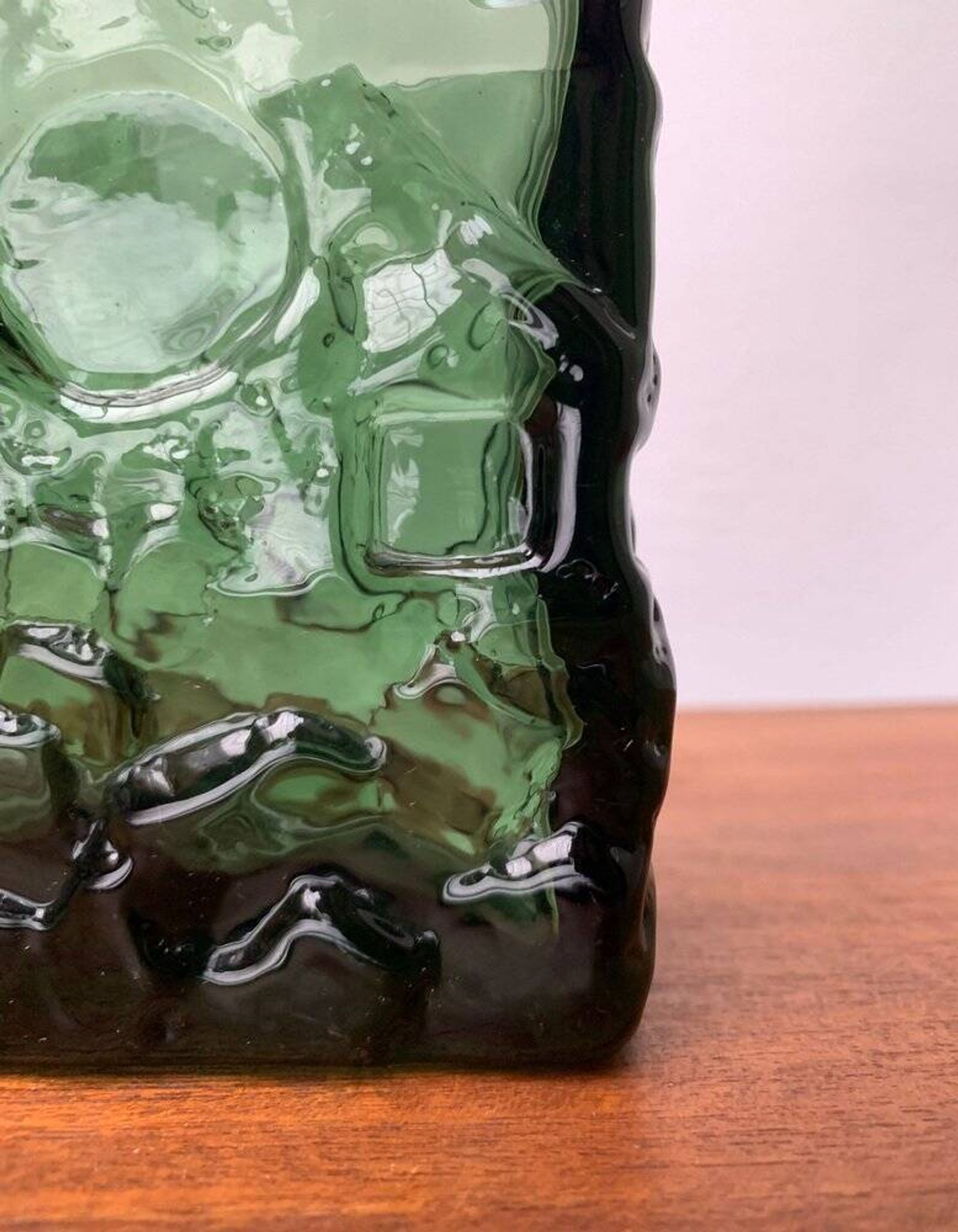 Swedish brutalist glass vase from the mid-century by Göte Augustsson for Ruda, 1960s.