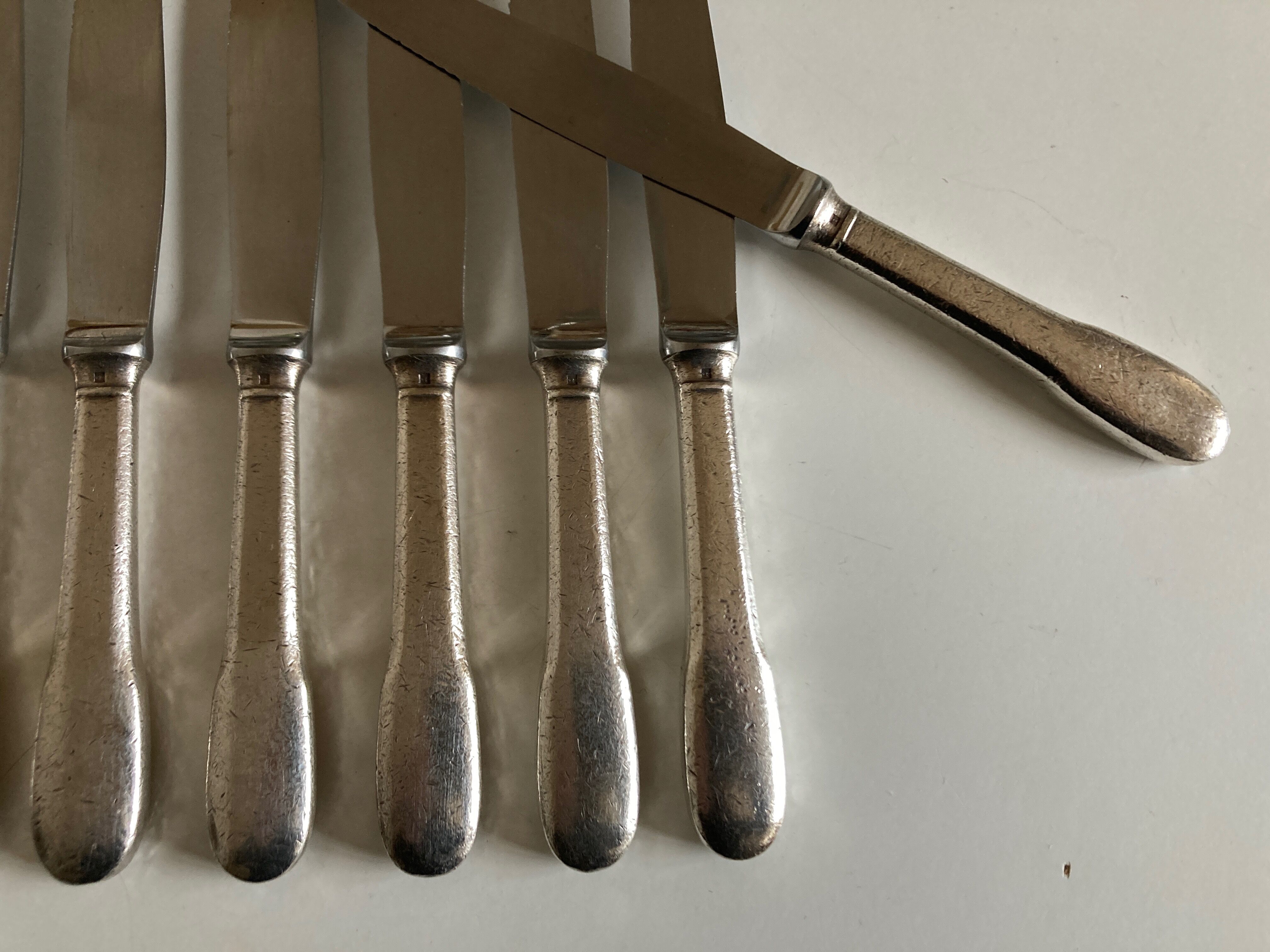 Set of 12 brewery knives Christofle Cluny Vieux Paris 1960