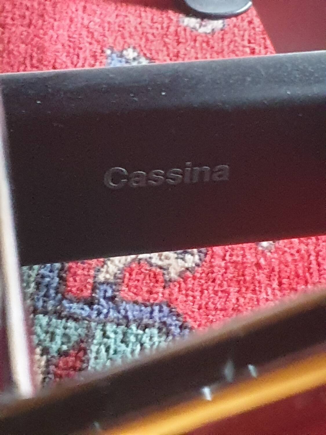 LC4 Cassina chair