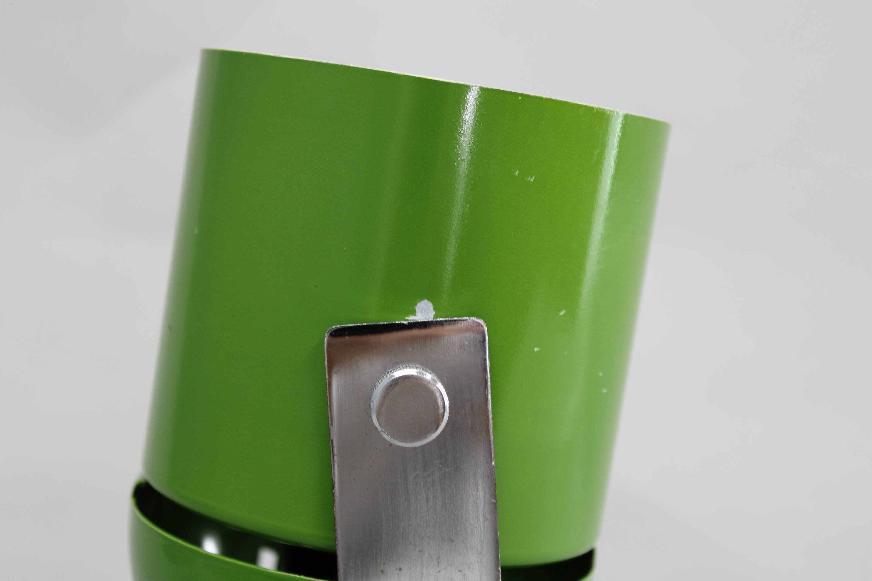 Applique murale orientable tchécoslovaque des années 1970, par Stanislav Indra, chromée et verte