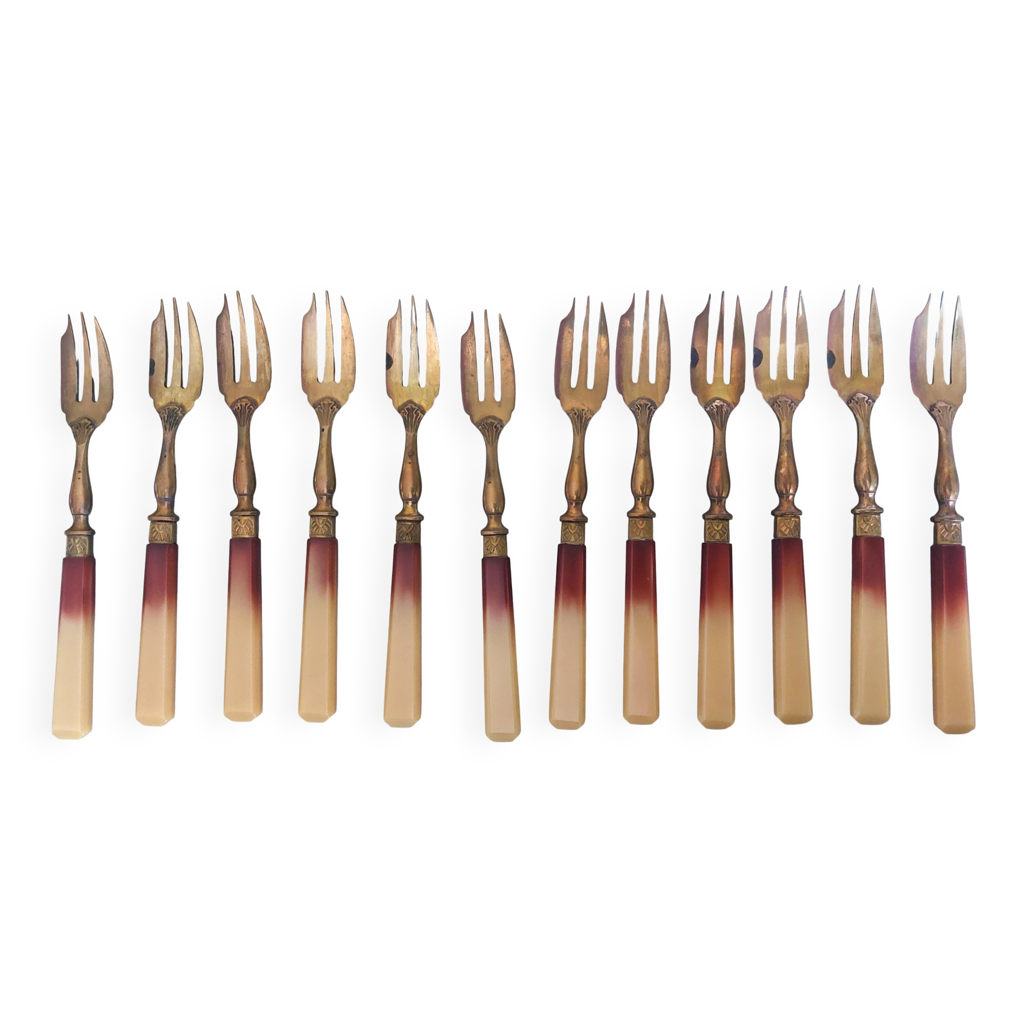 Set of dessert forks