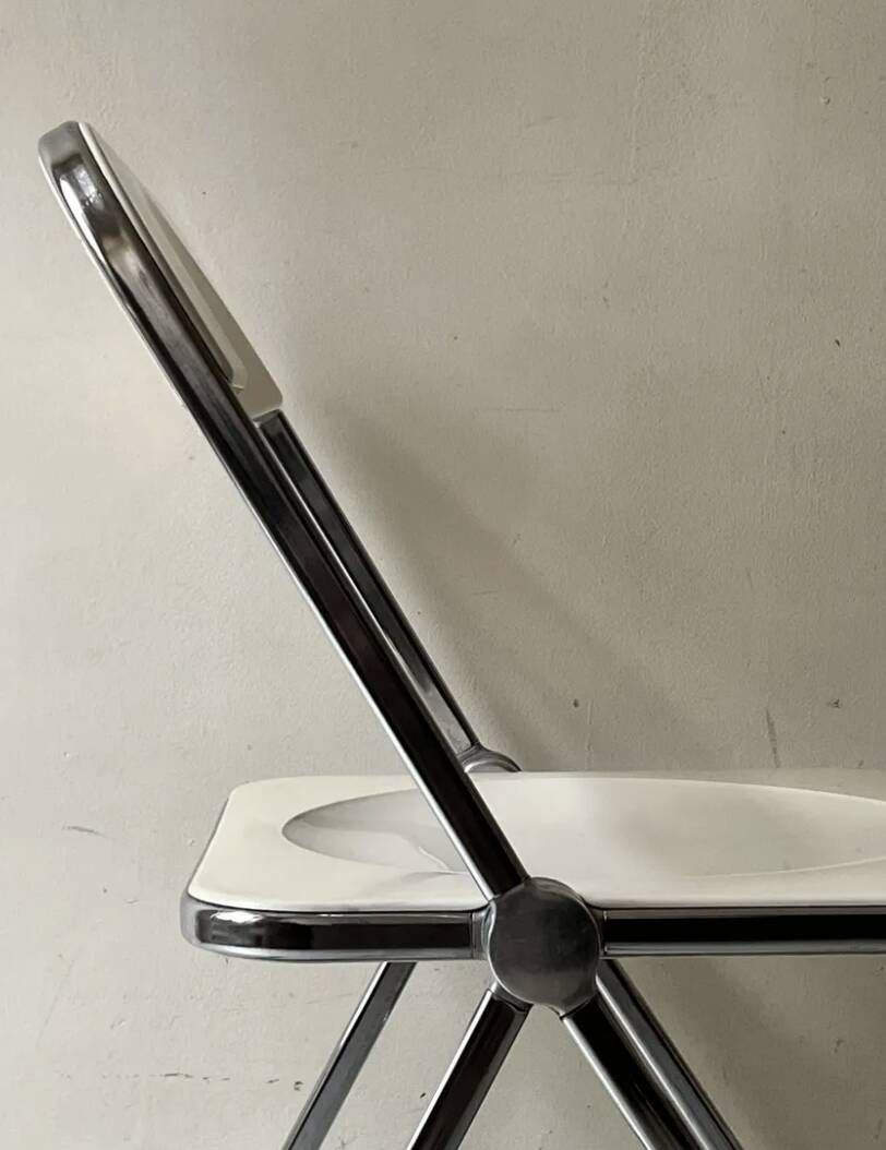 White folding chair & chrome Plia by G. Piretti for Castelli, 1970