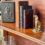 Elégante étagère murale victorienne en acajou. Fin XIXe