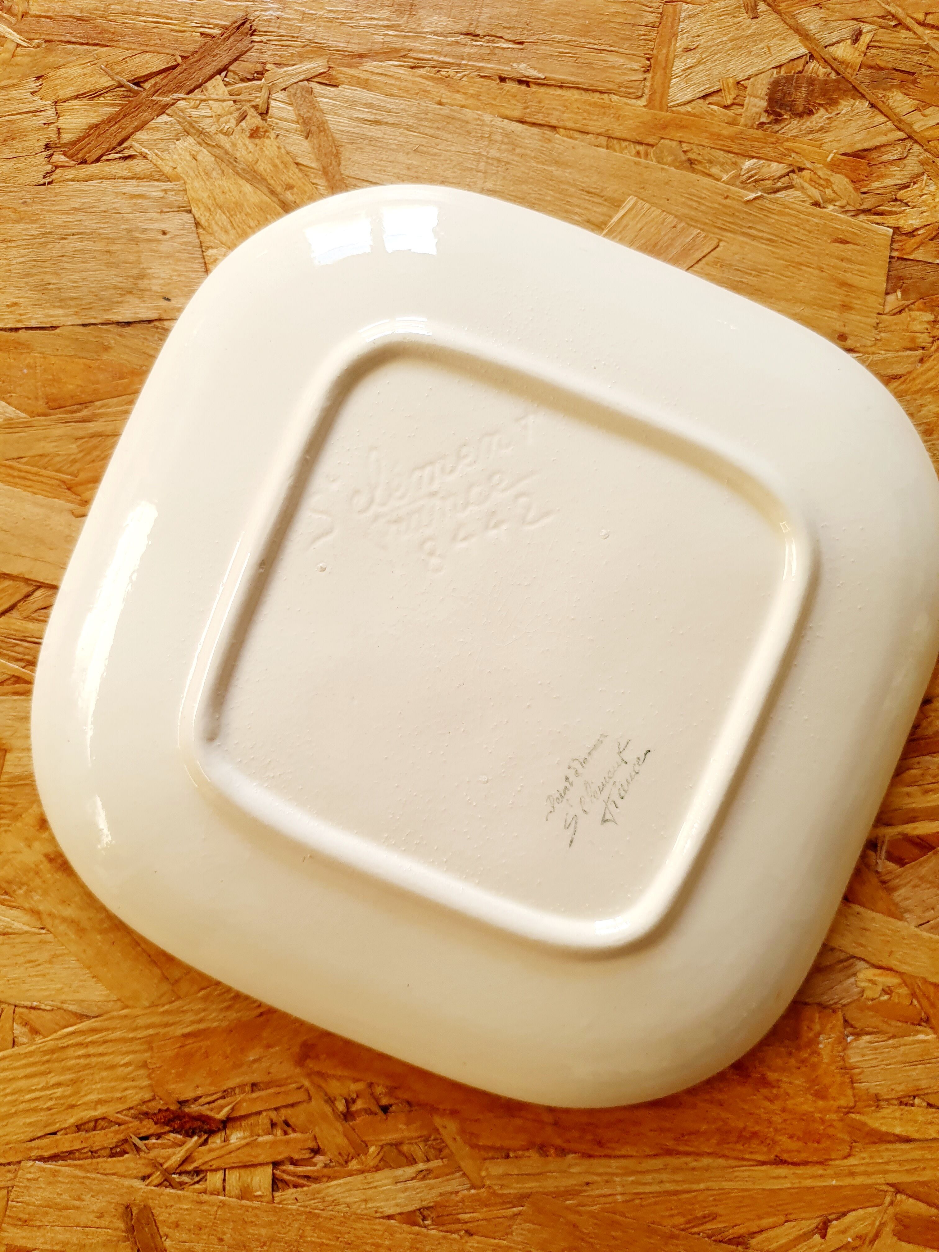 Saint Clément set of cockerels and slip tray