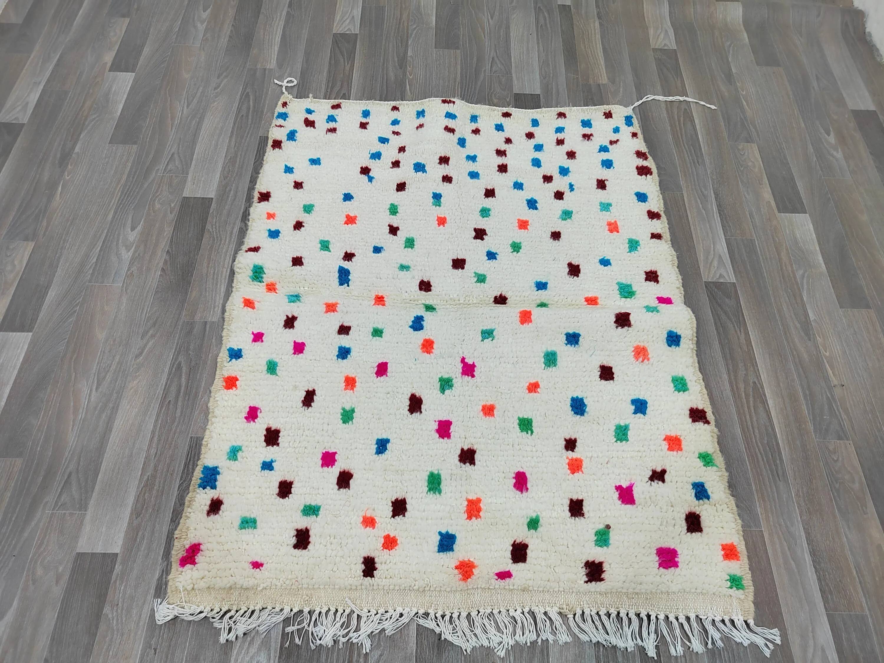 Traditional wool rug Morocco 2.5 x 1.5 m