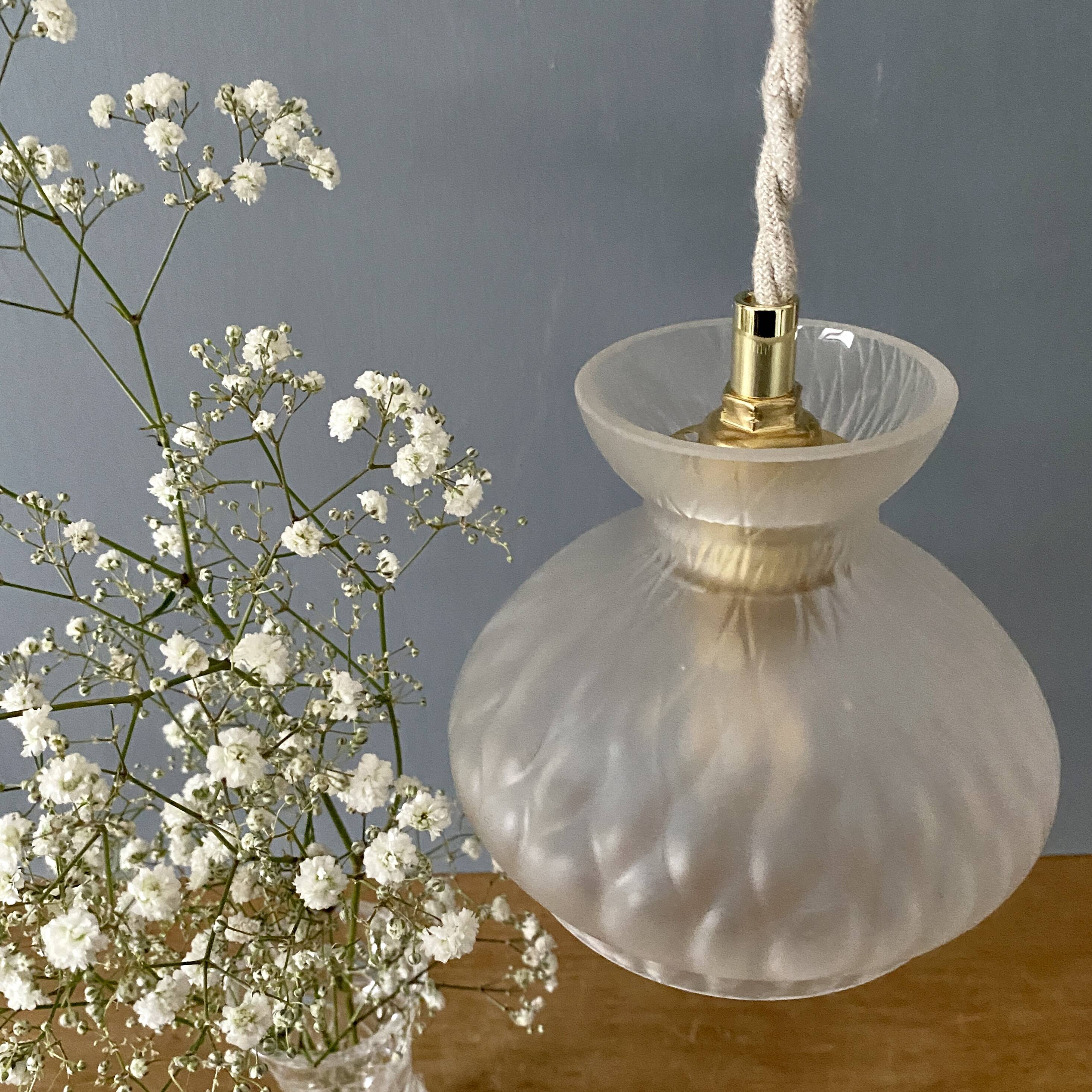 Suspension vintage en verre dépoli
