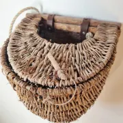 Vintage woven wicker fisherman's bag – Wall rattan basket