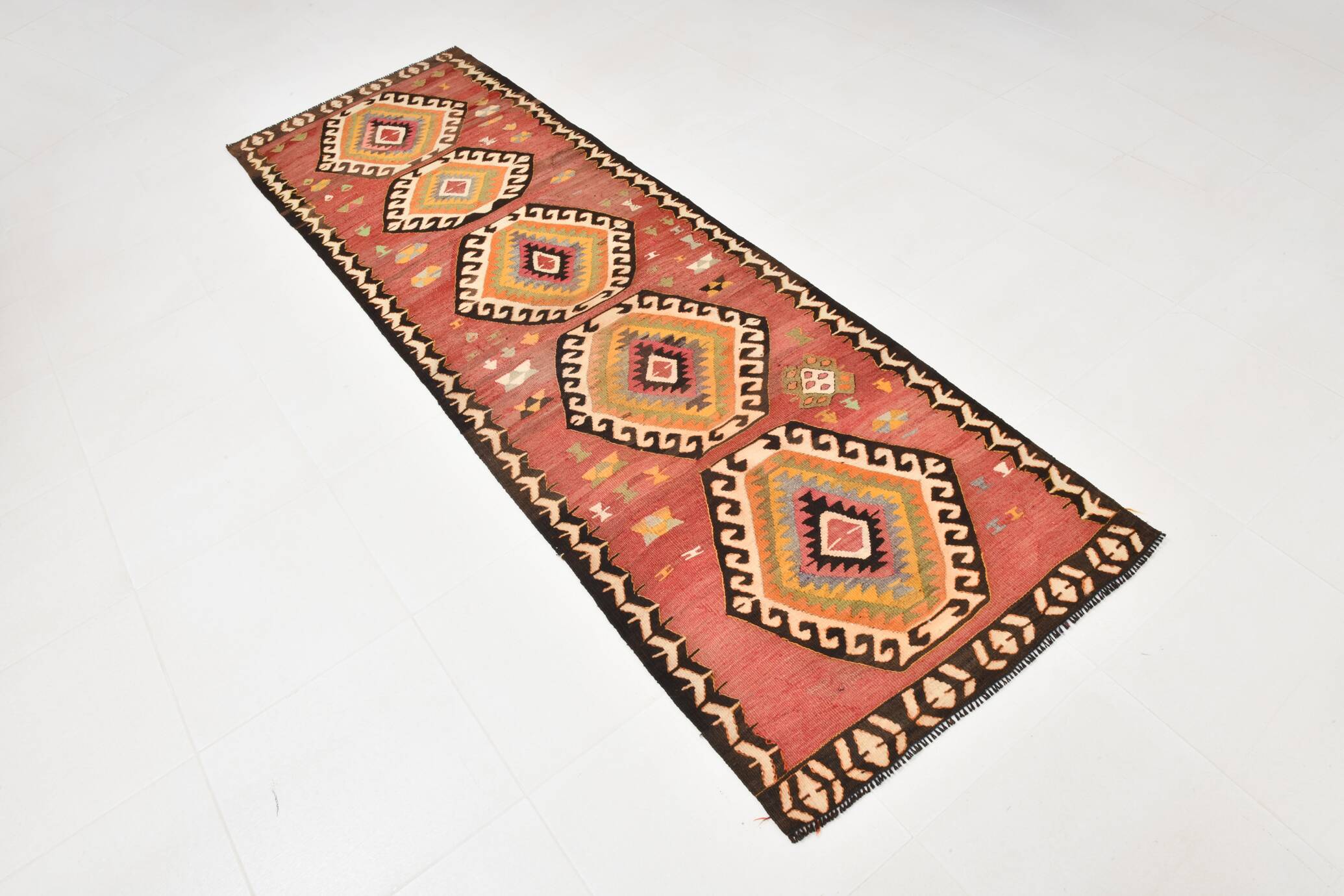 Red & Beige Oriental Vintage Kilim Runner Rug, 81x261Cm