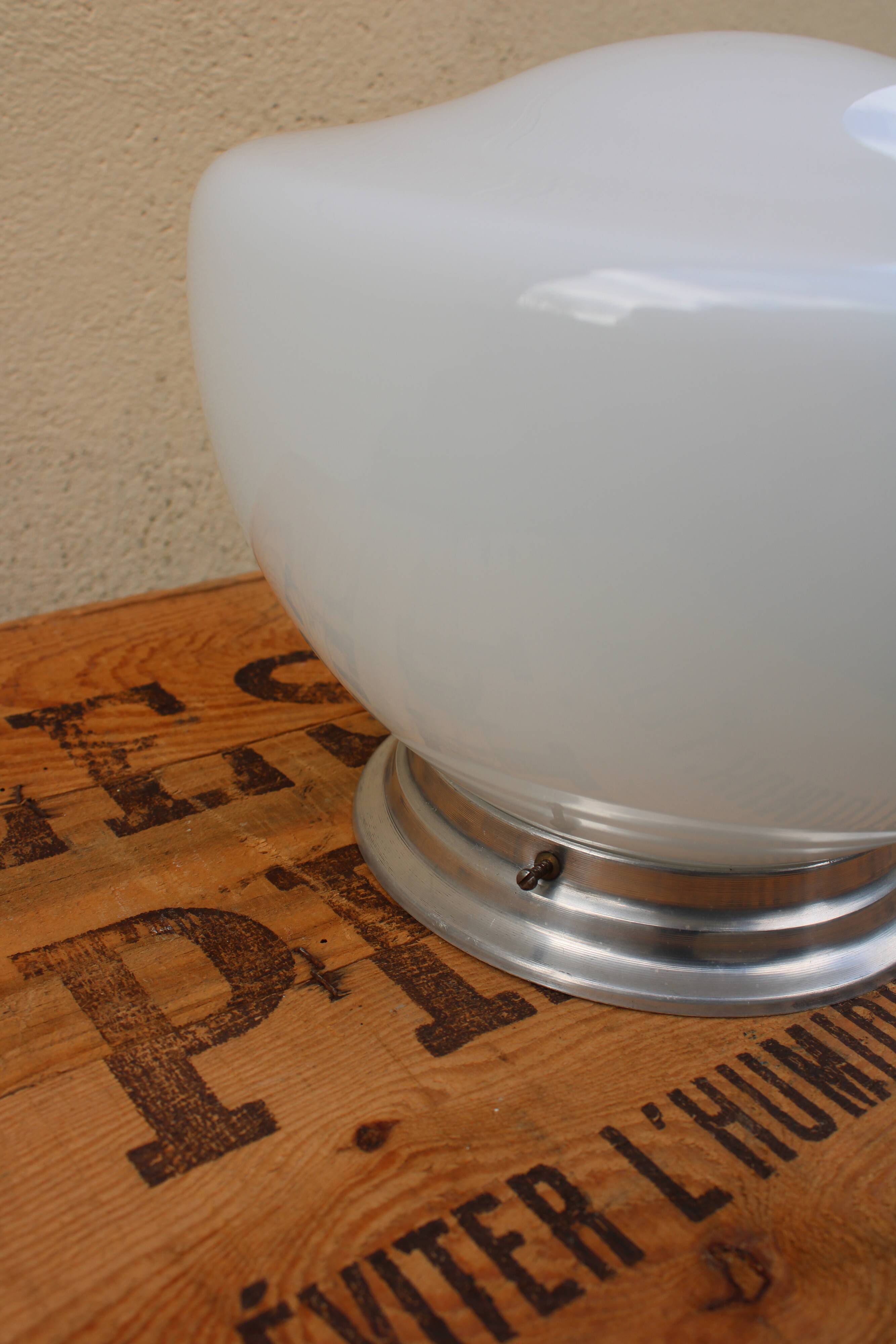 Opaline ceiling light