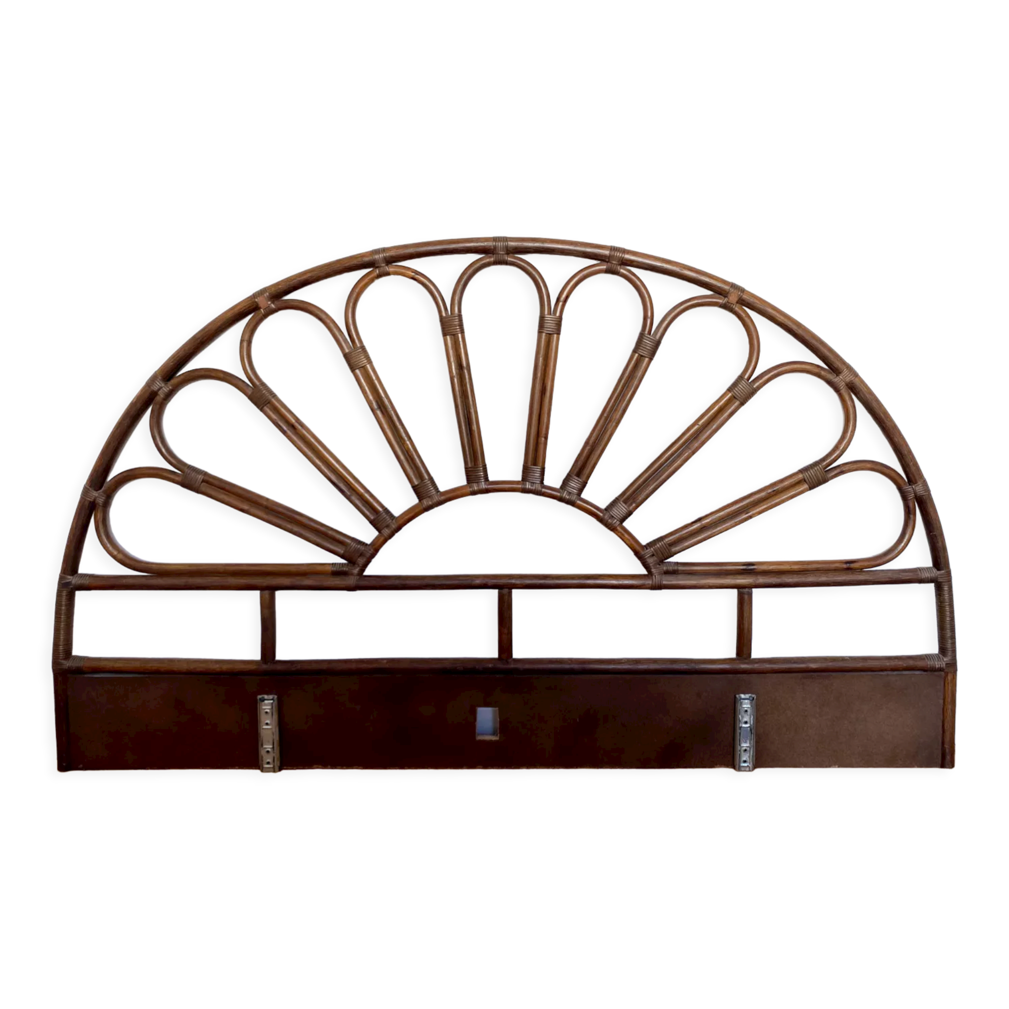 Rattan flower headboard