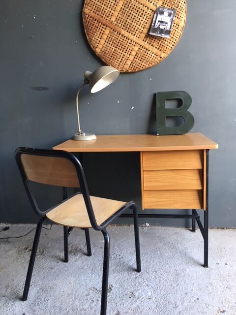 Office year 50 modernist spirit