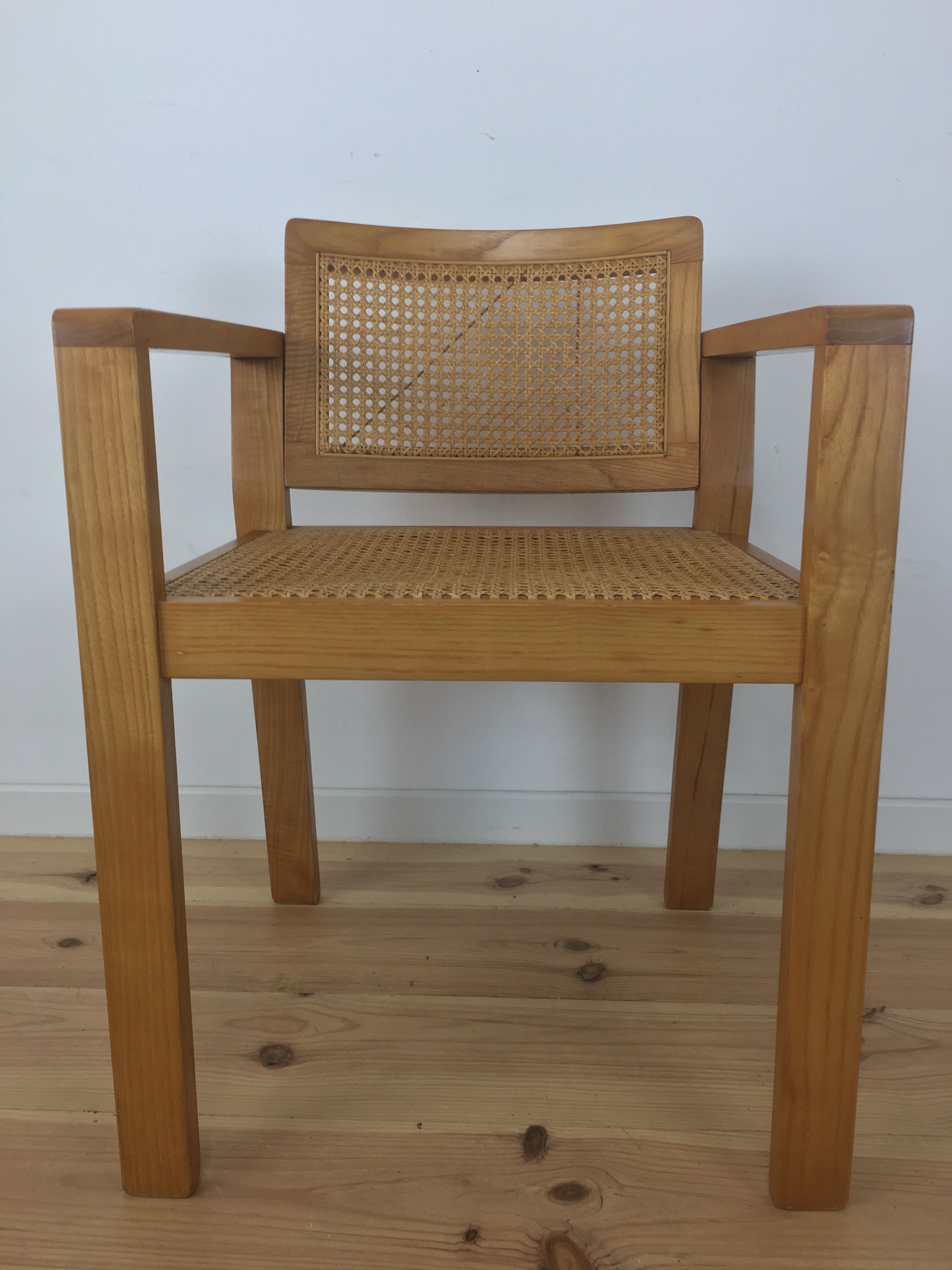 1960 armrest cannest chair