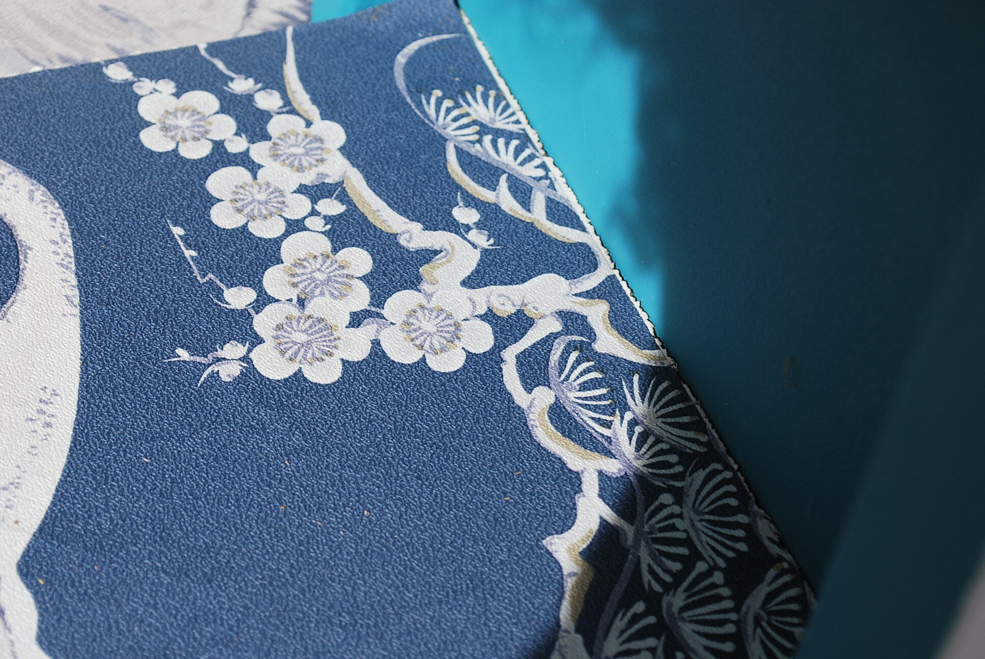 Renovated buffet in Mondrian colors