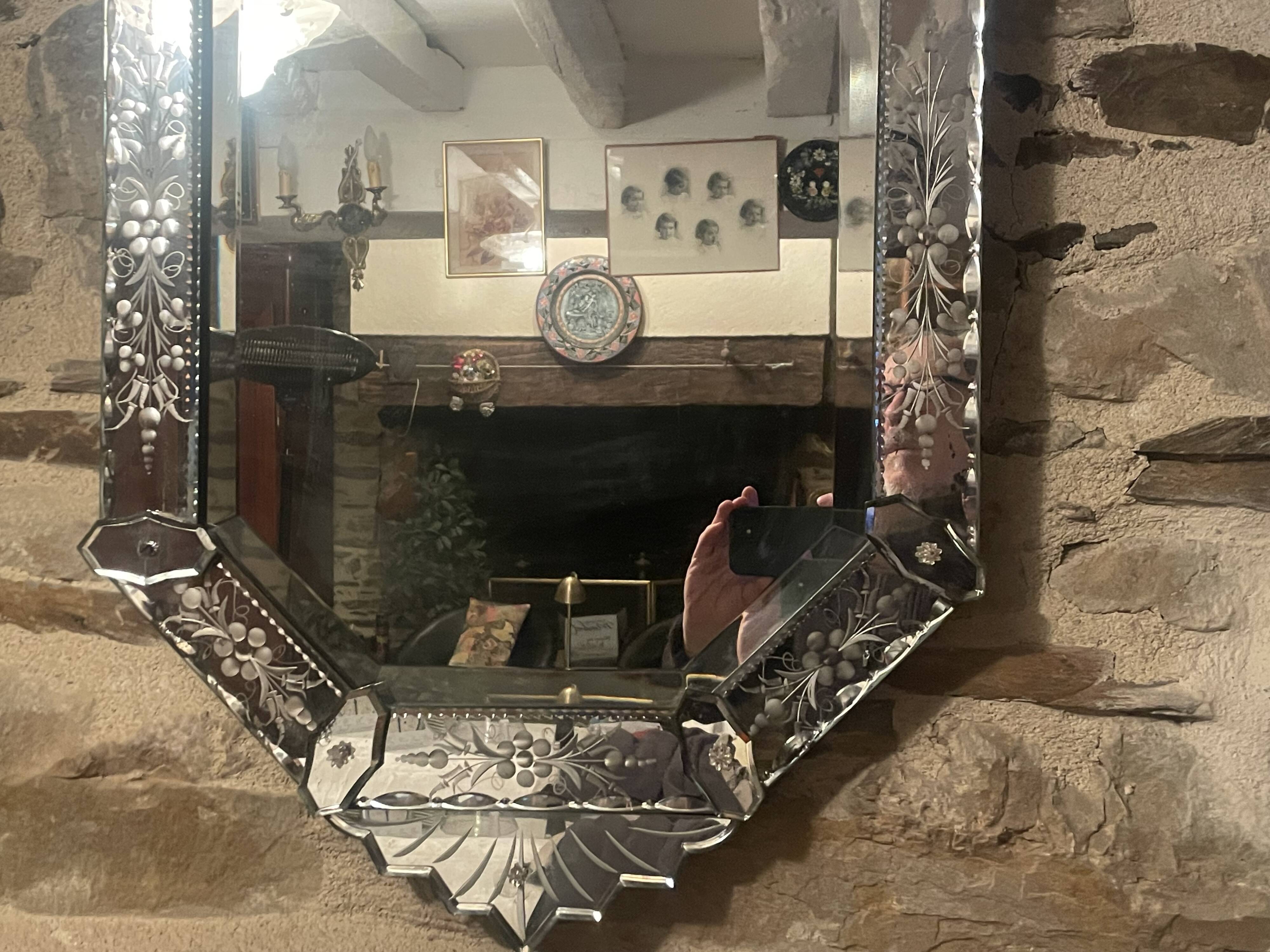 Venetian mirror 19th / 20th century Height 91 x 48.5 x 4 cm