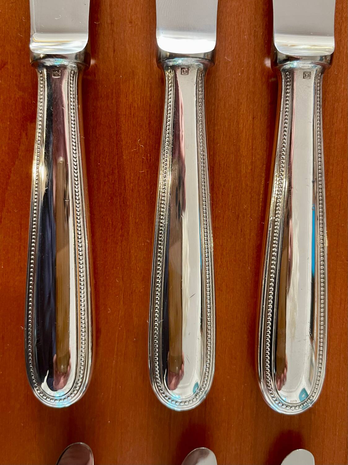 Christofle Perles 12 Table Knives 24.5 cm