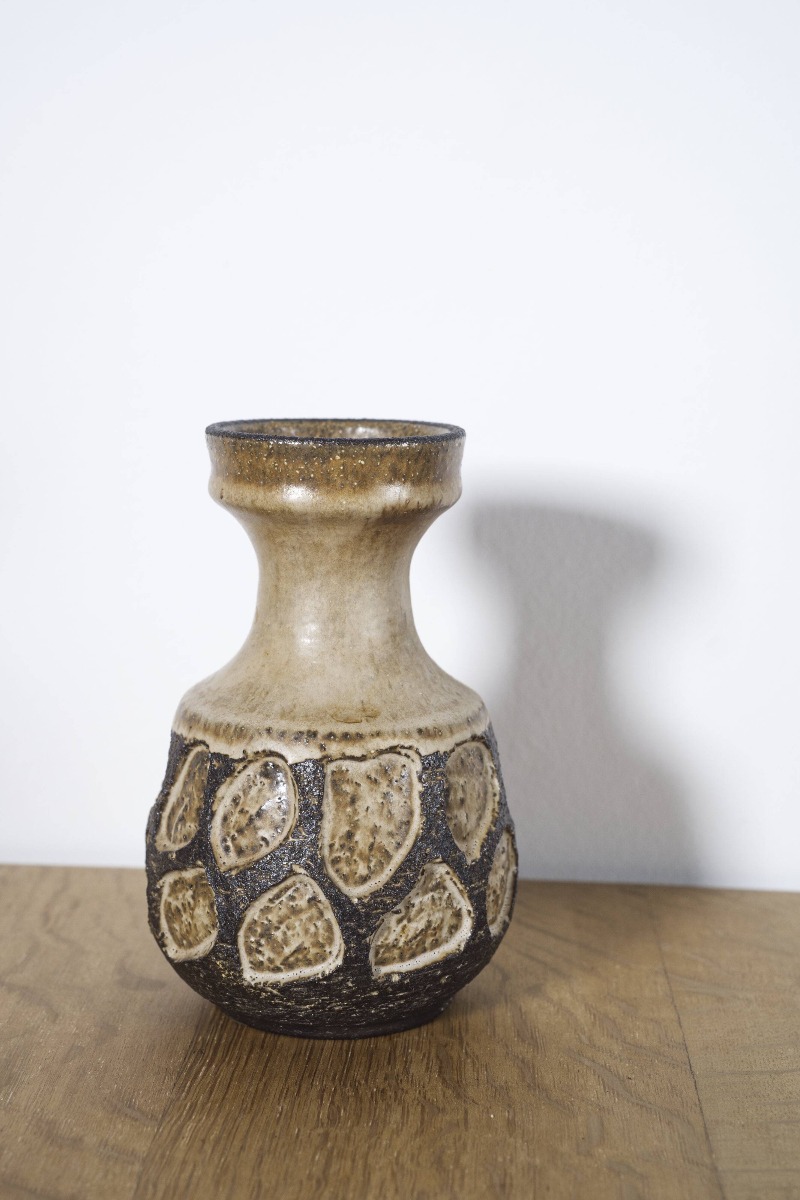 Small ceeramic vase, Løvemose Denmark