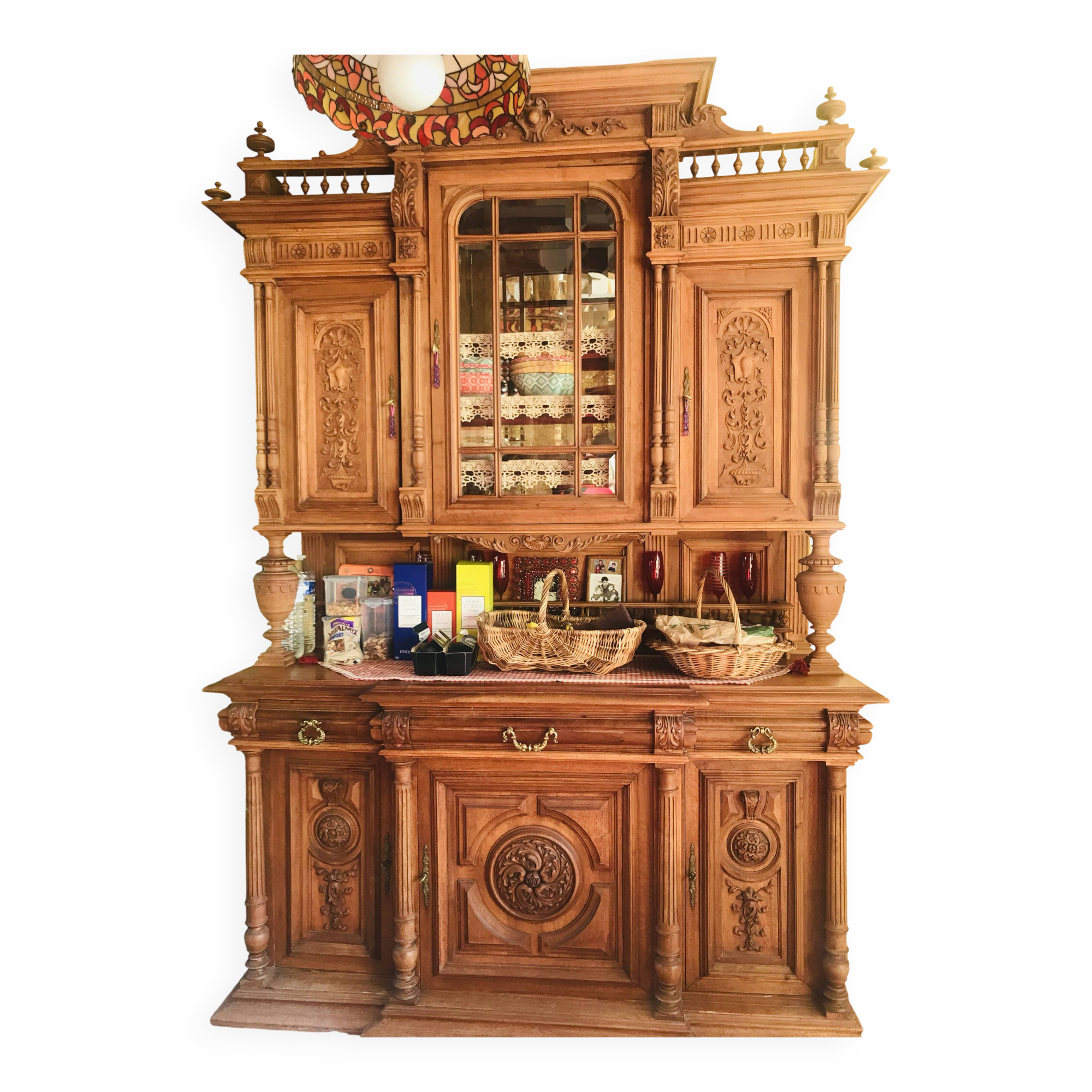 Antique buffet, 2 bodies in solid oak in the Henri II style, with bevelled glass display.