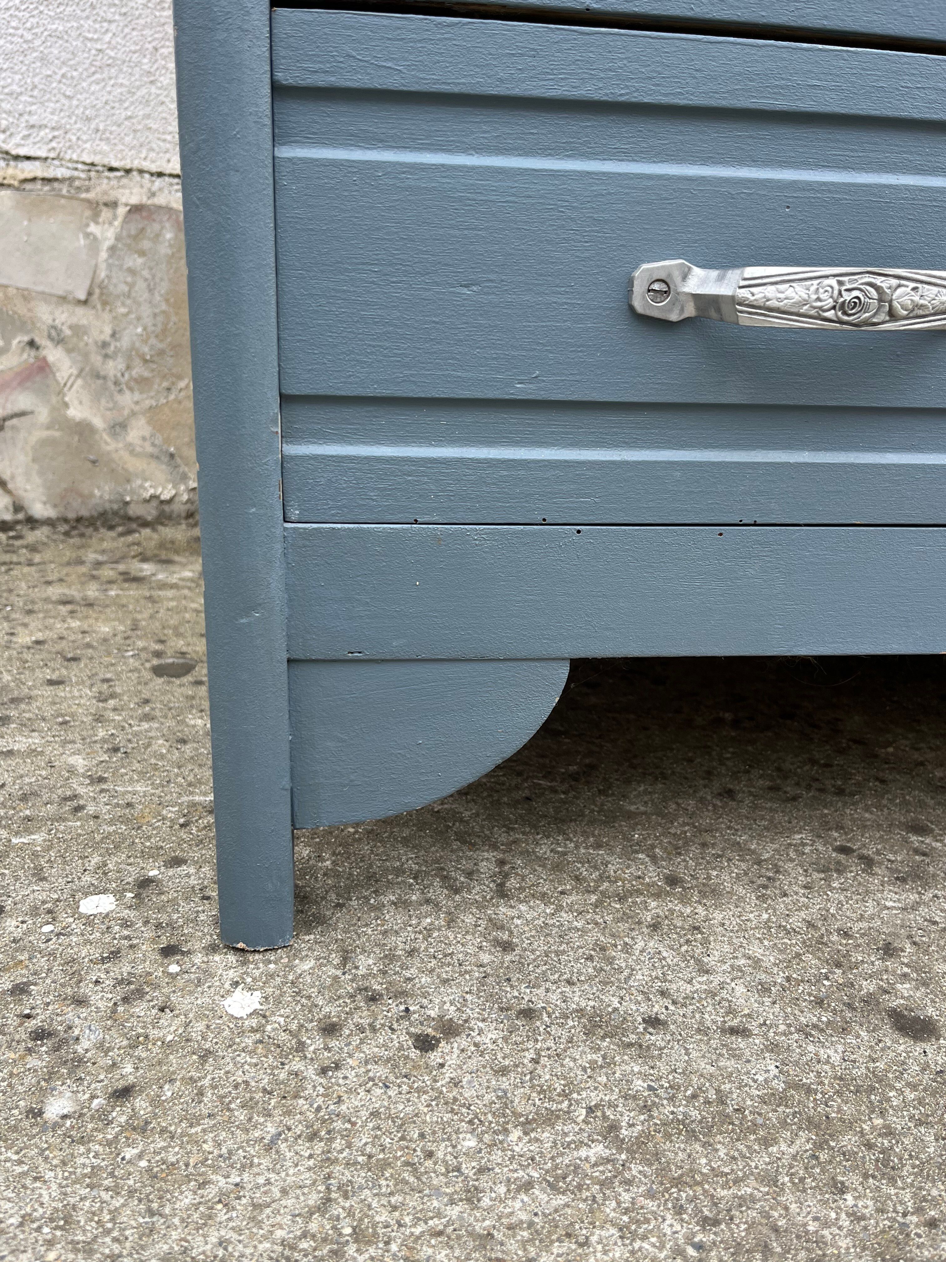 Vintage Art Deco chest of drawers