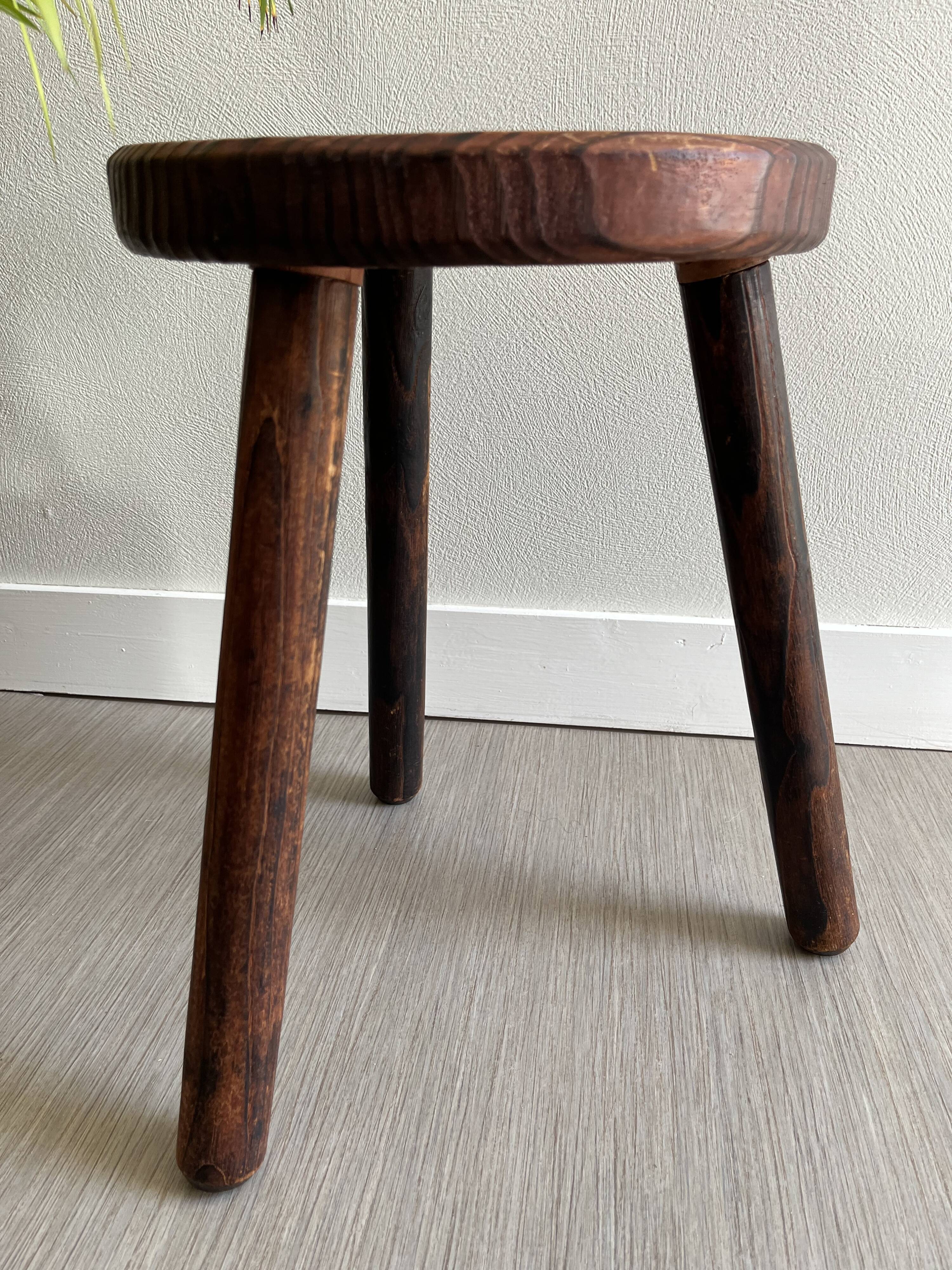 Tabouret tripode bois