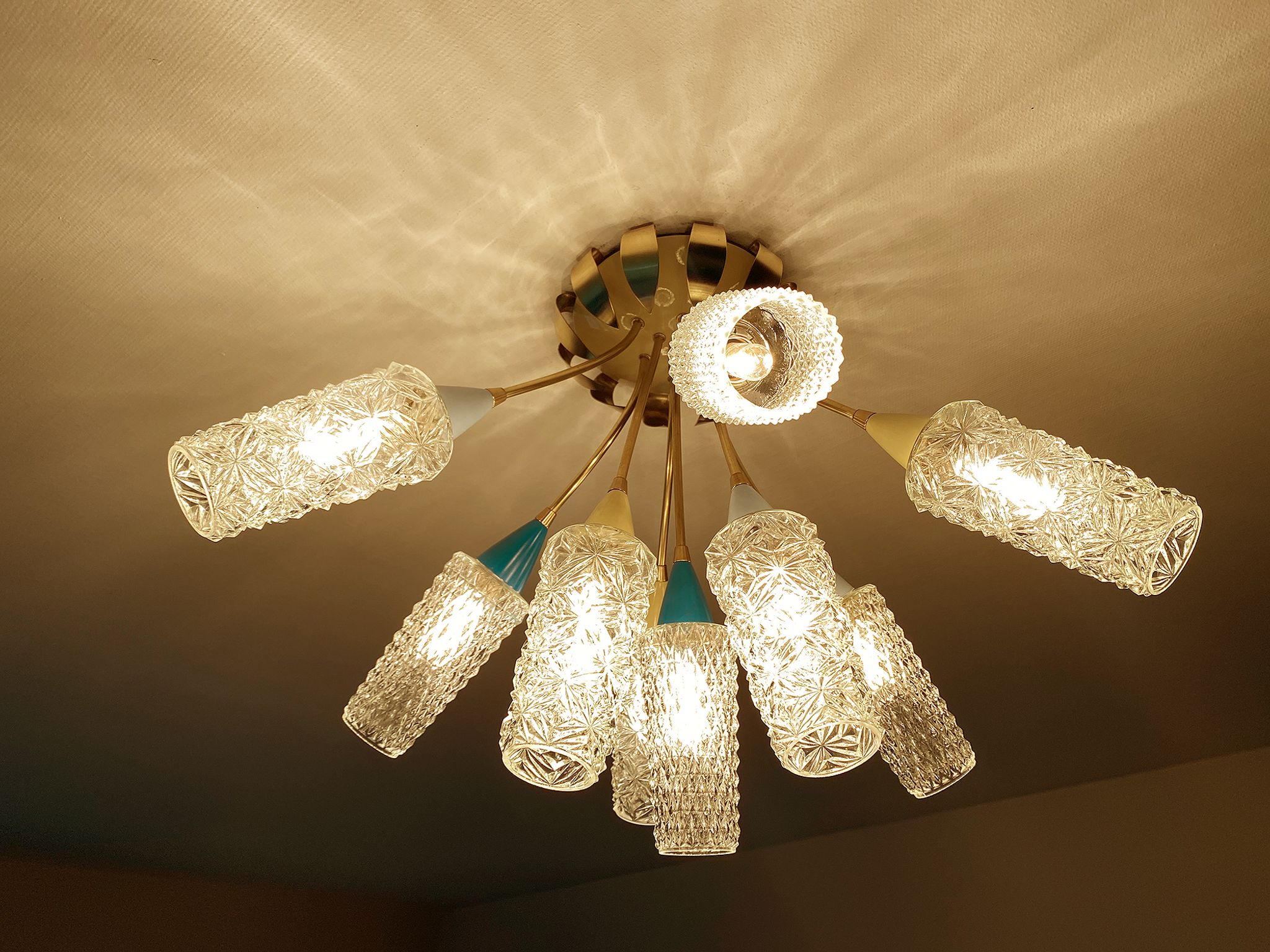 plafonnier lampe vintage, annees 50, verre laiton, bleu beige or