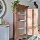 Oak solid bonnetière / wardrobe / dresser from 1940