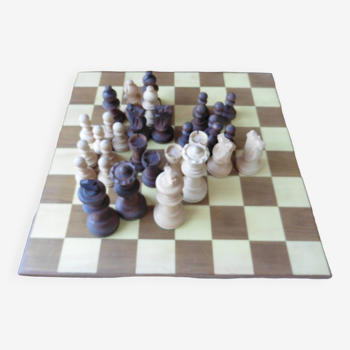 Jeu d'échecs régence complet en bois avec son échiquier 31 cm x 31 cm