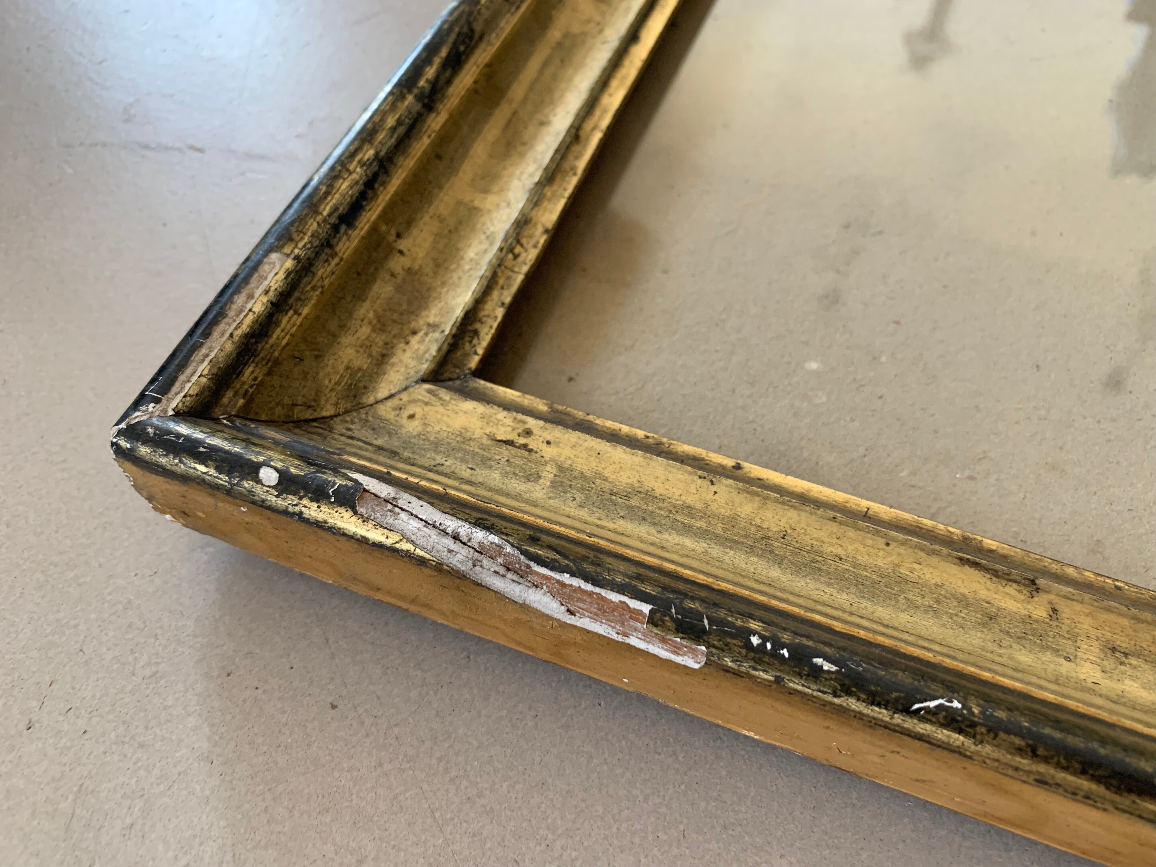 Old gold frame 47x33cm
