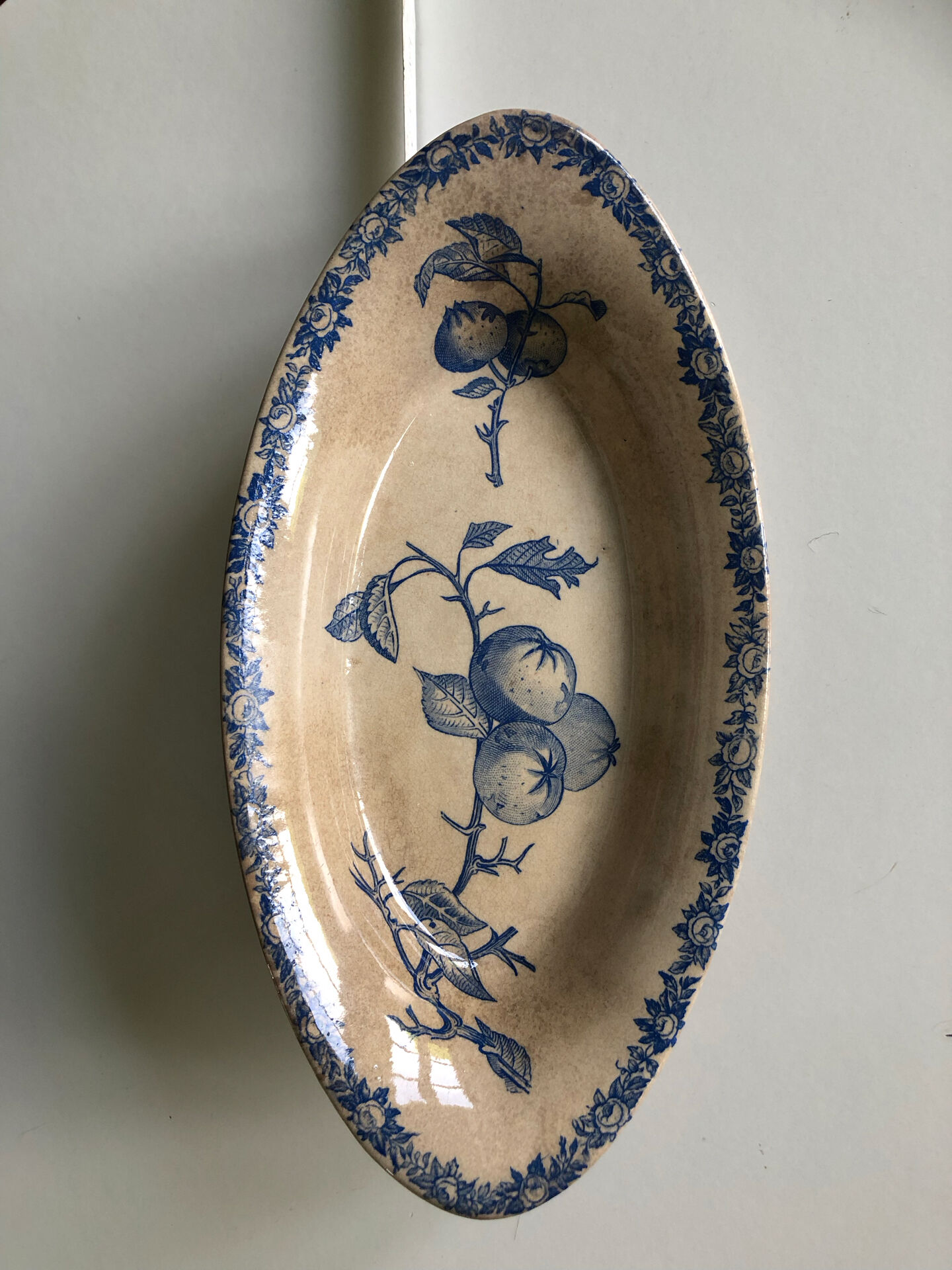 Small decorated dish