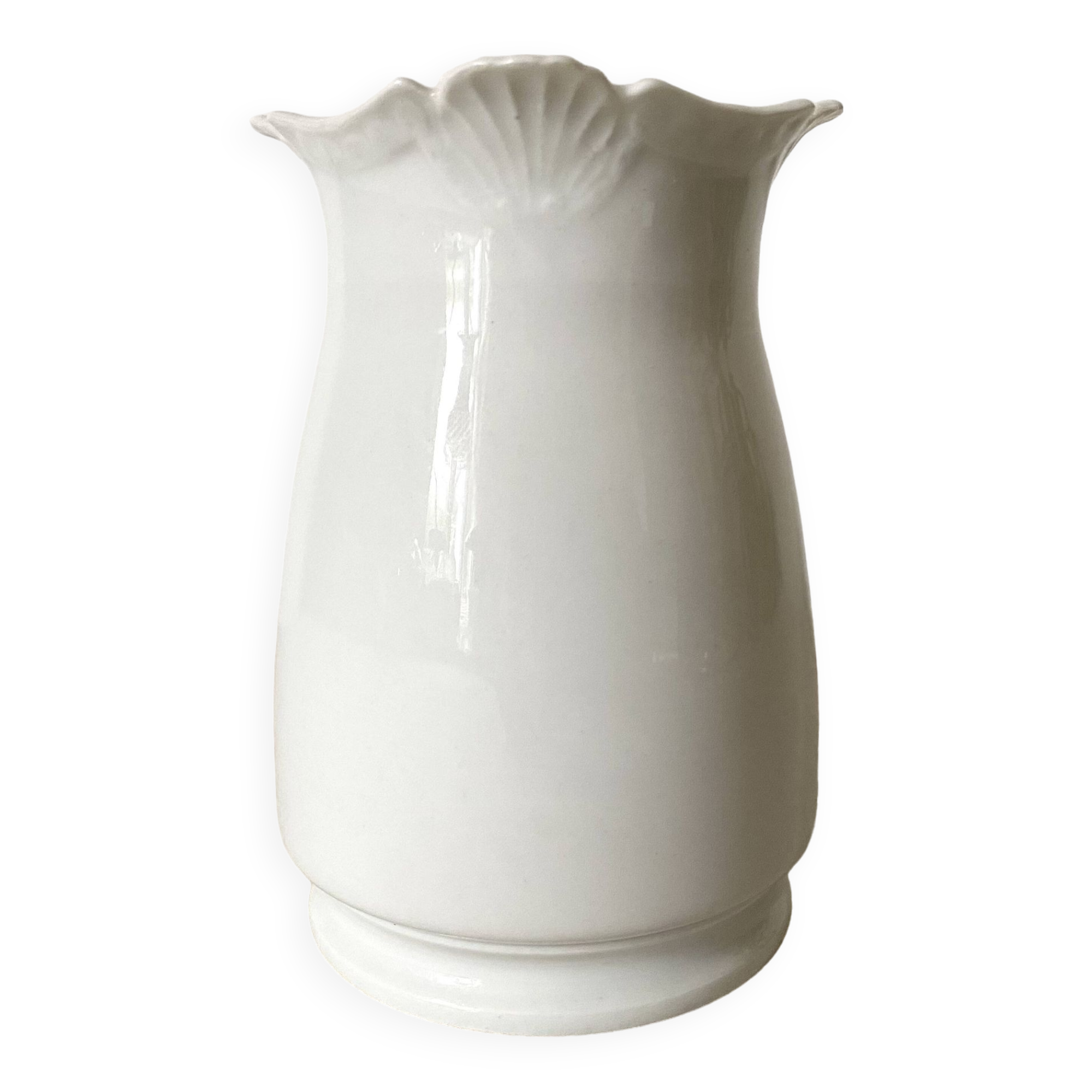 T&V porcelain flower vase