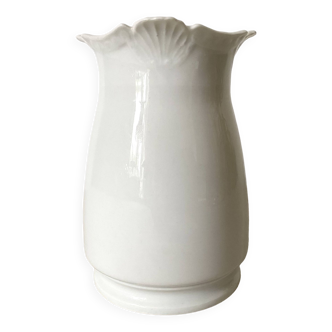 T&V porcelain vase with flowers