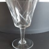 Set of 8 crystal wine glasses engraved 50s