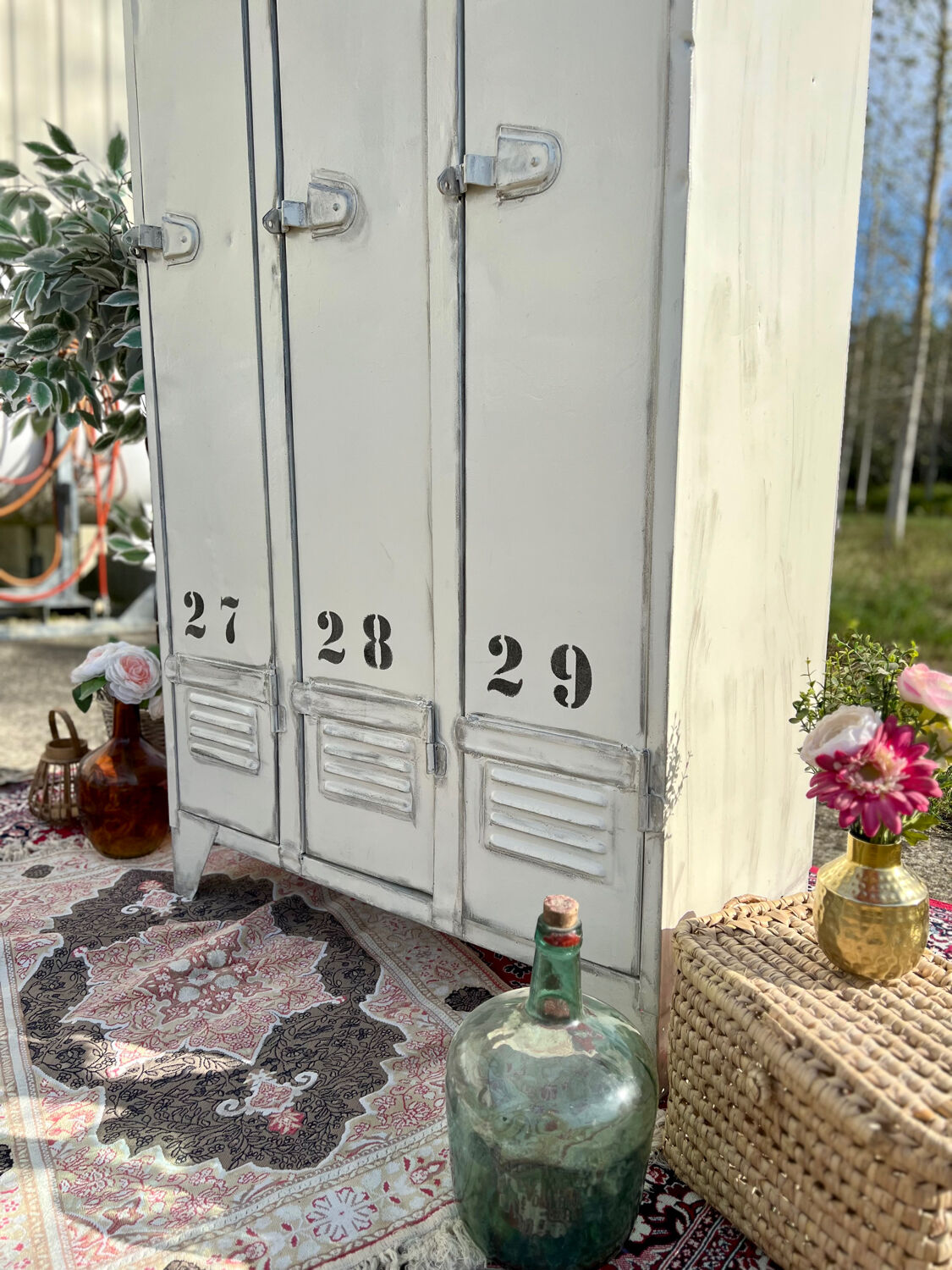 Industrial locker room