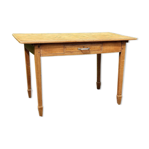 Table en hêtre et sapin