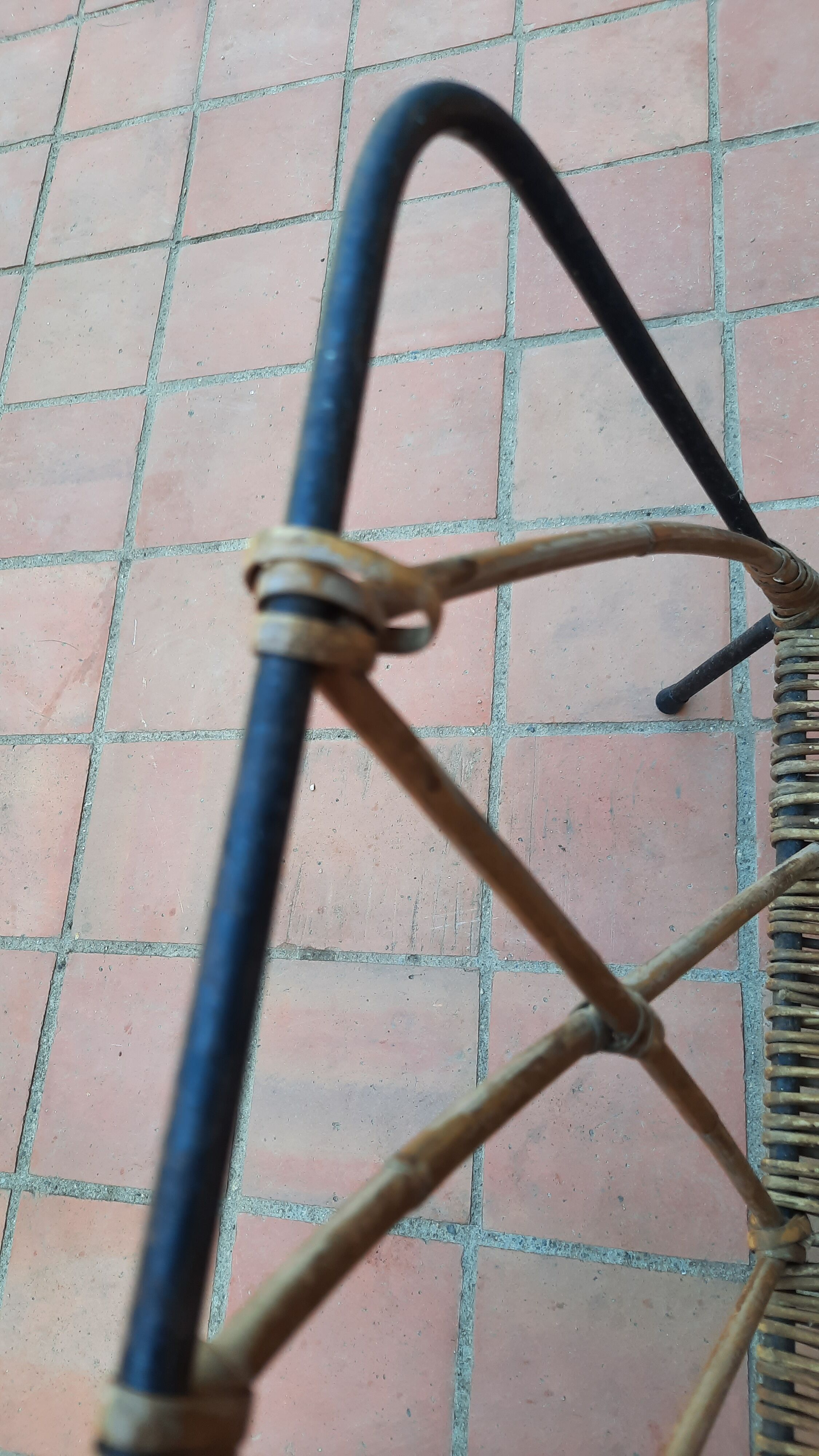 Metal and wicker magazine door